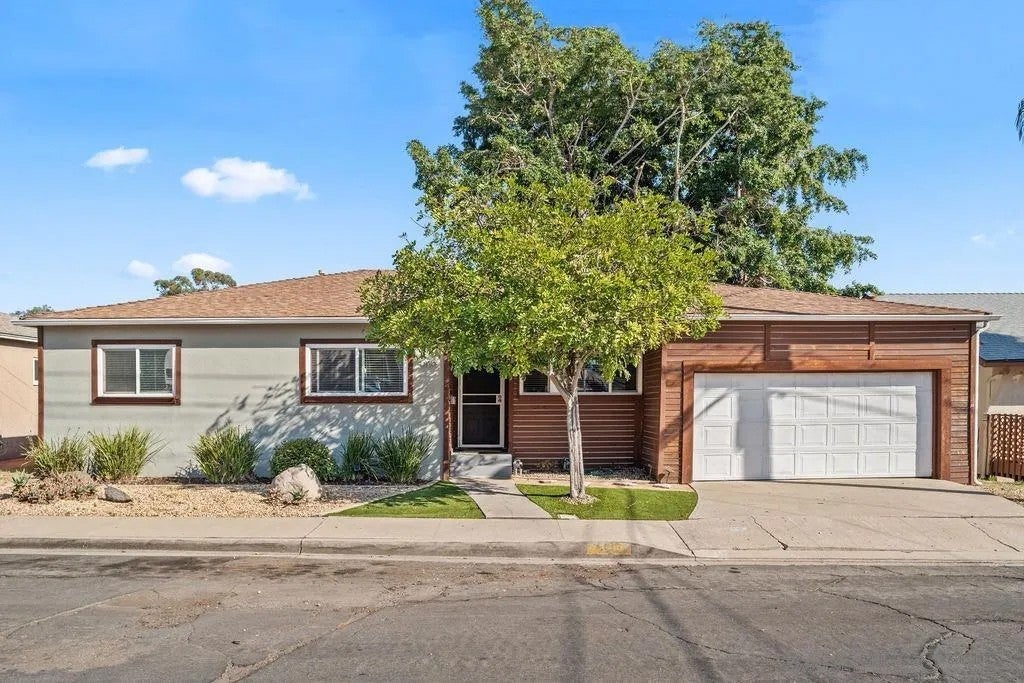 5109 Alumni Pl — photo