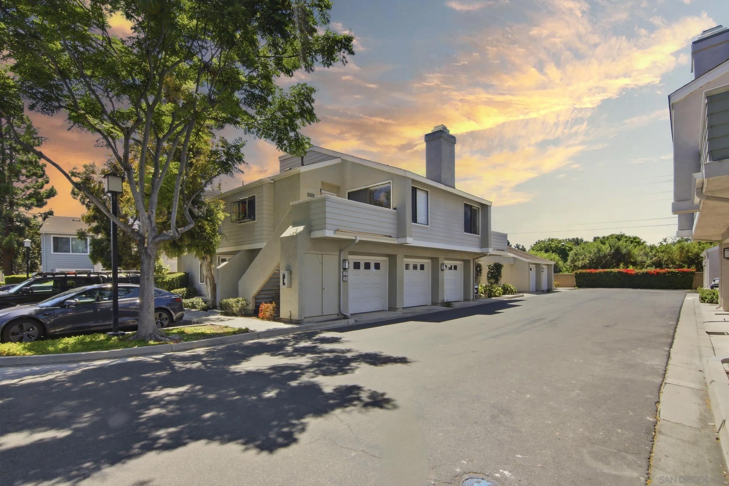 387 Deerfield Ave 77 — photo