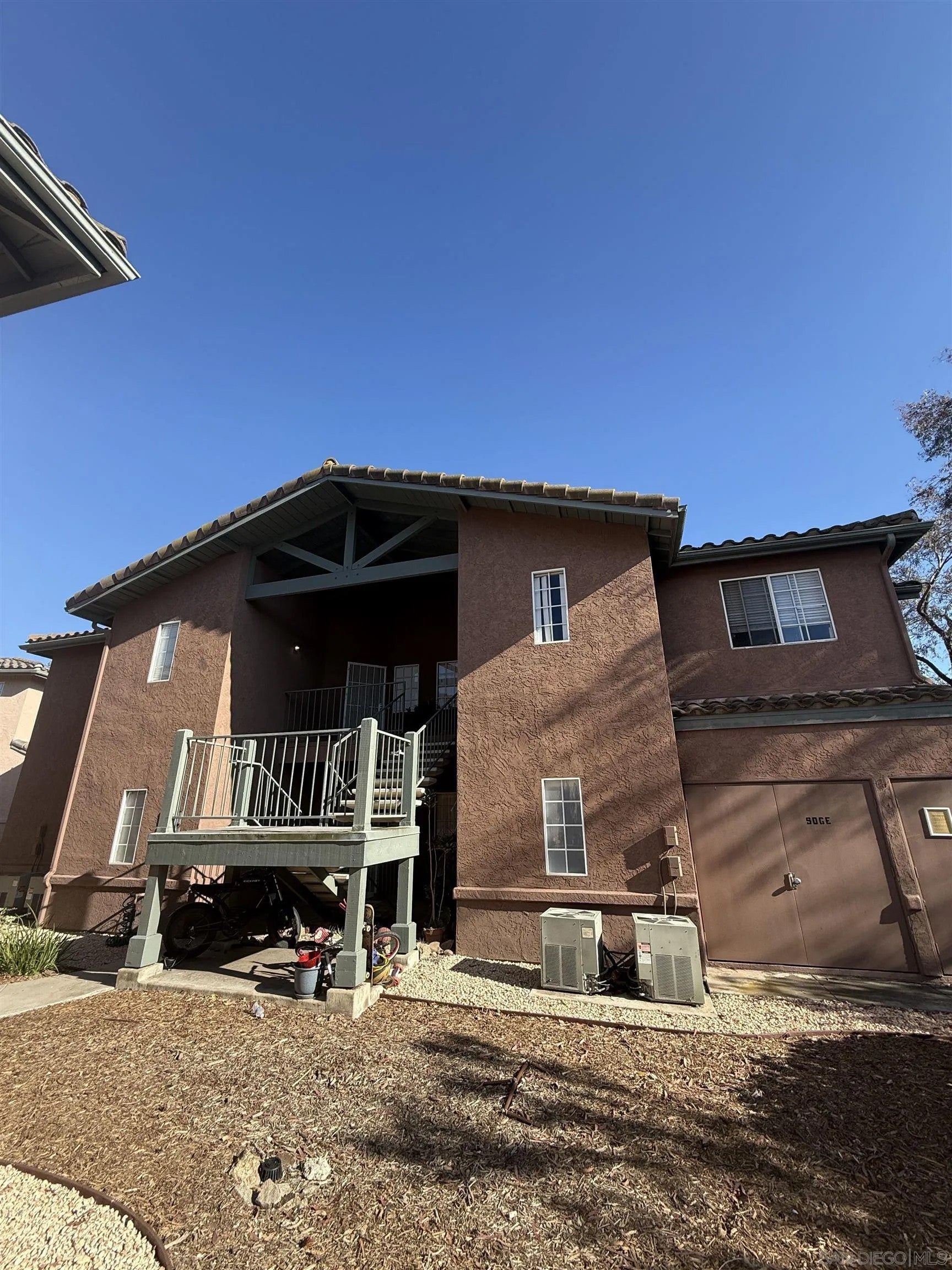 17161 Alva 212 — photo