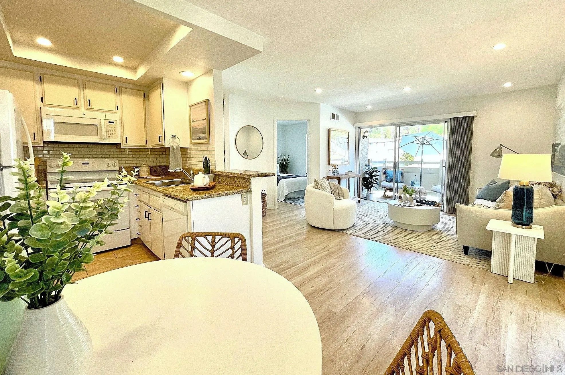 8811 Gilman Dr H — photo