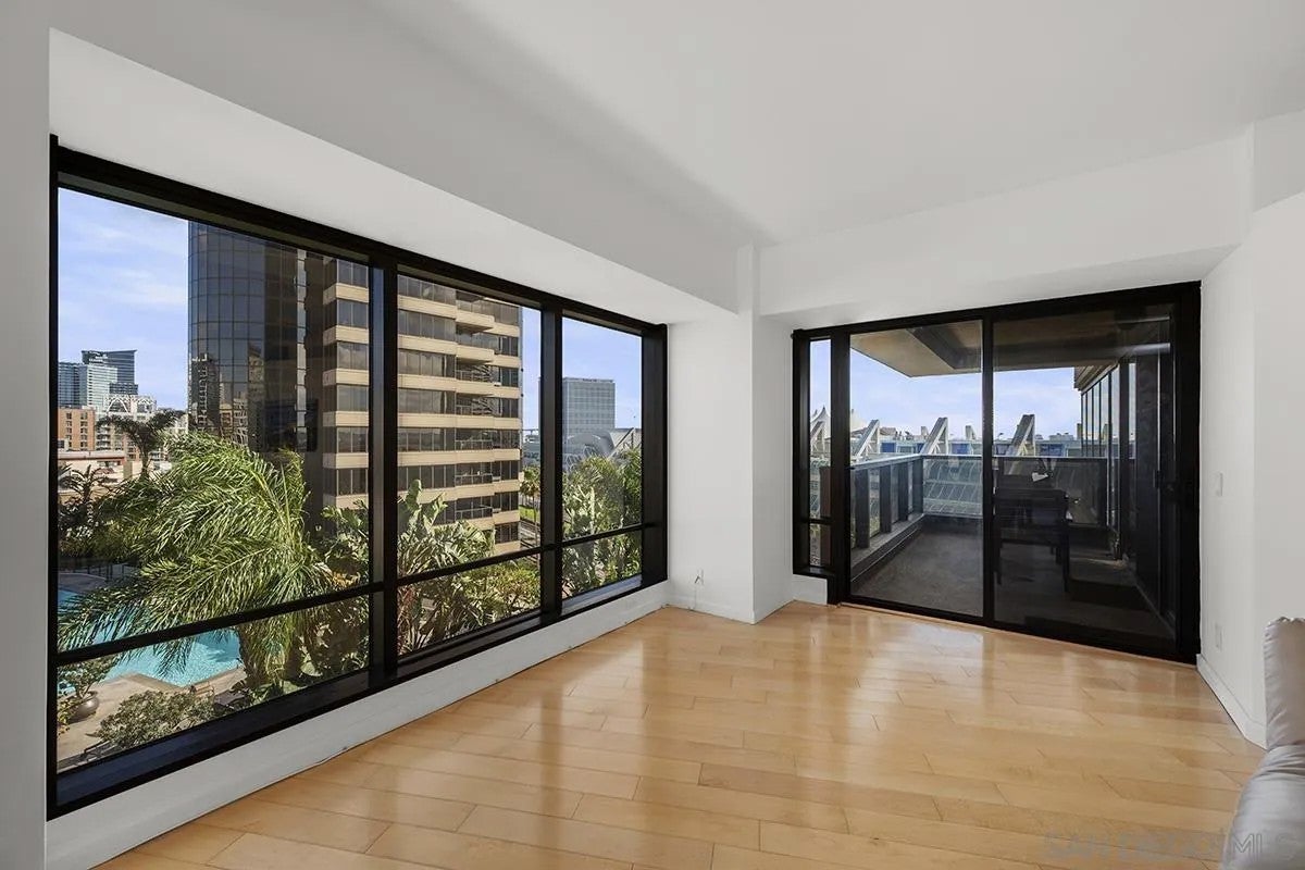 100 Harbor Drive 906 — photo