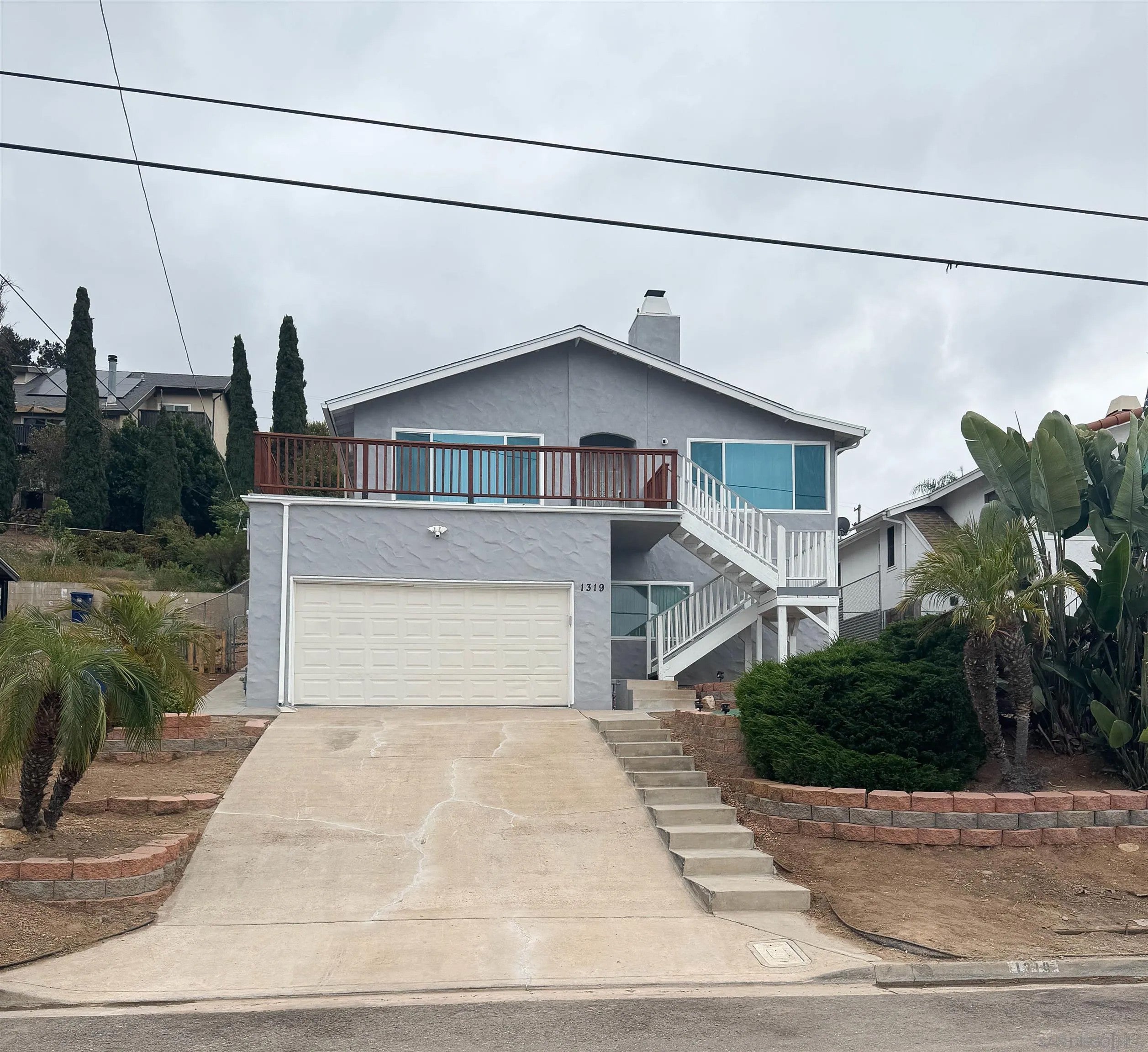 1319 Grand Ave. — photo