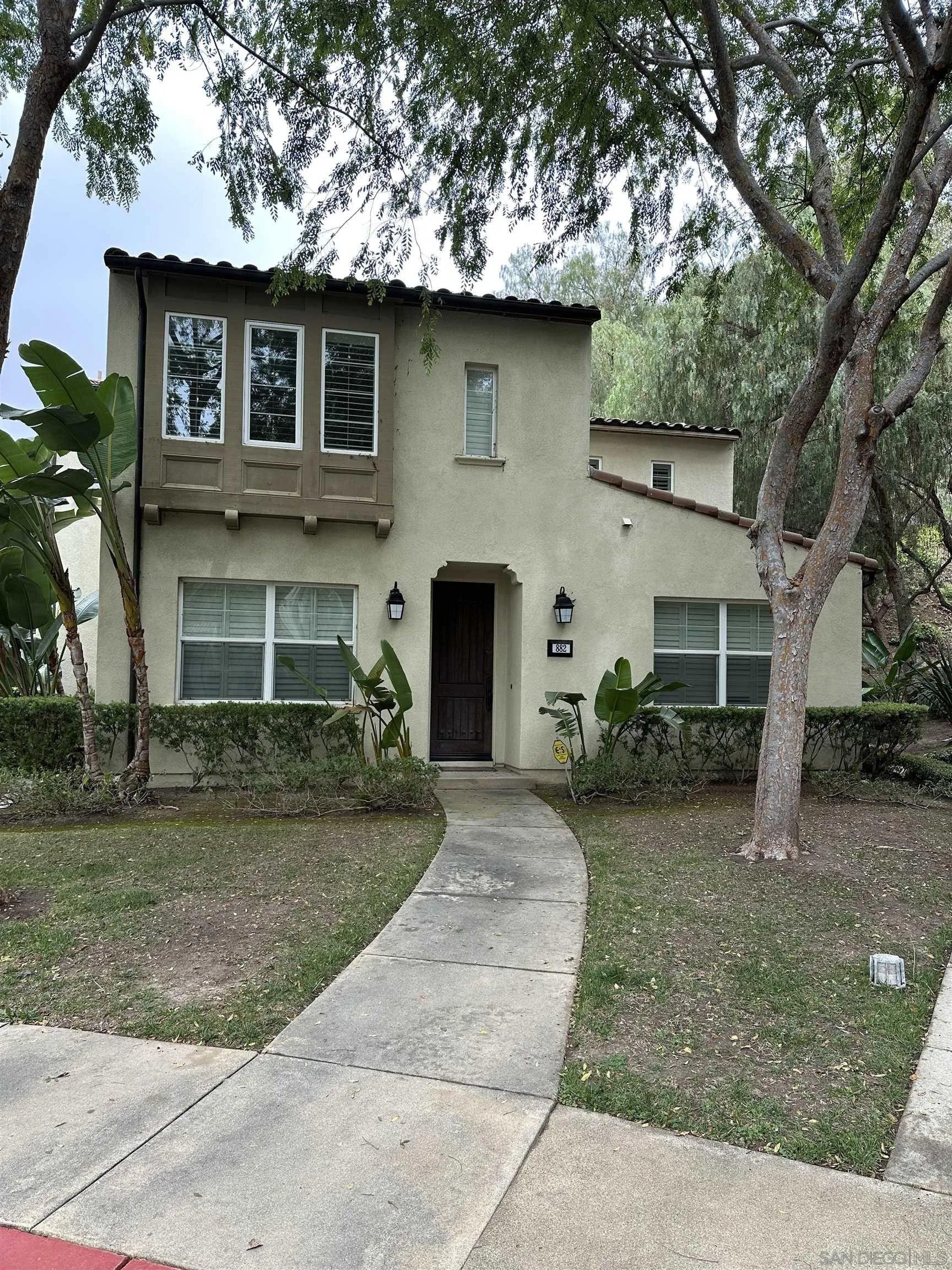 882 Sunset Place — photo