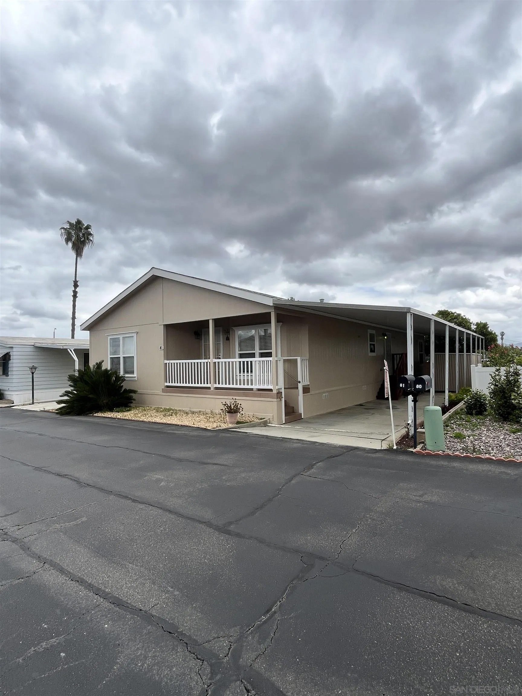 1219 E Barham Dr Spc 81 — photo
