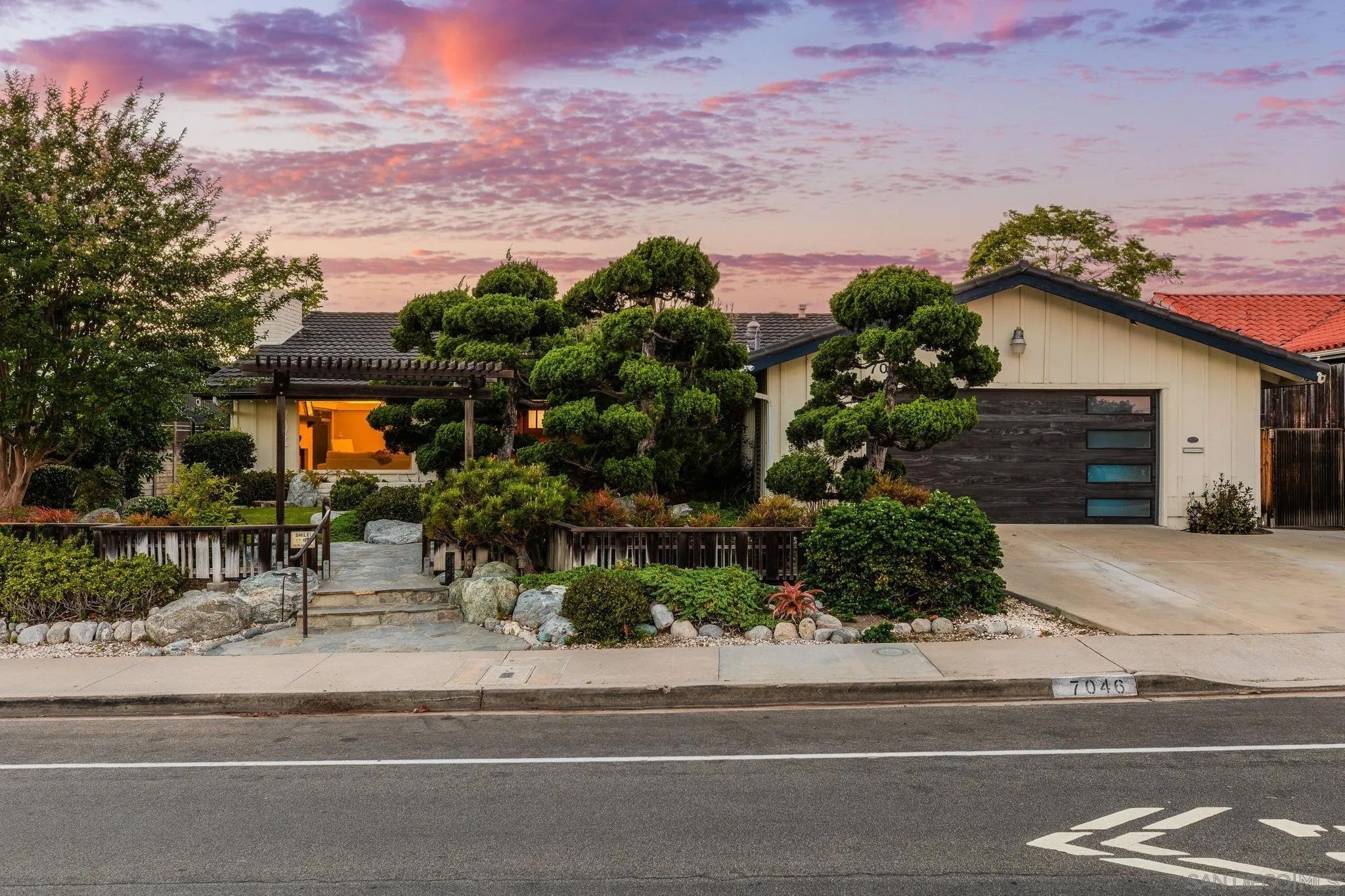 7046 Murray Park Dr — photo