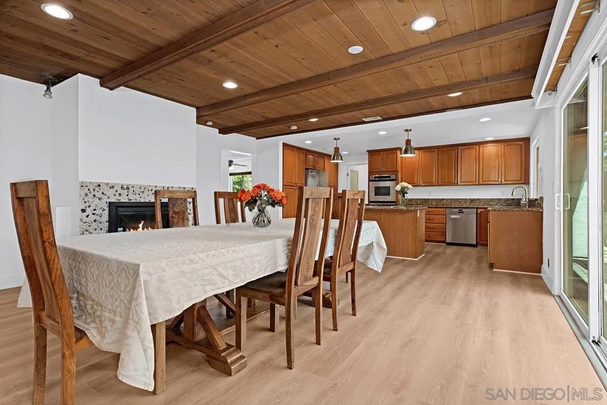 8857 Echo Dr — photo