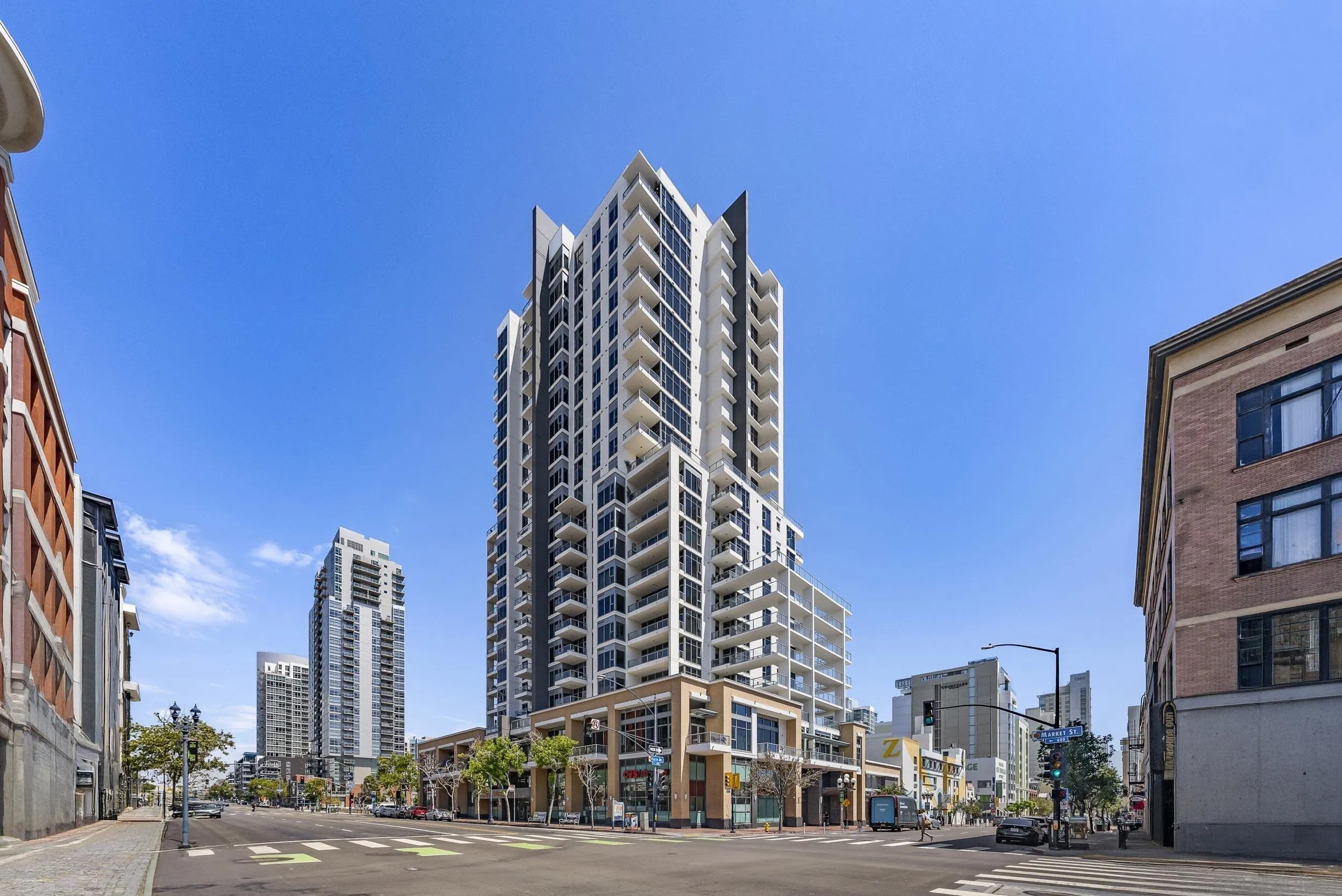 575 6th Ave 1004 — photo