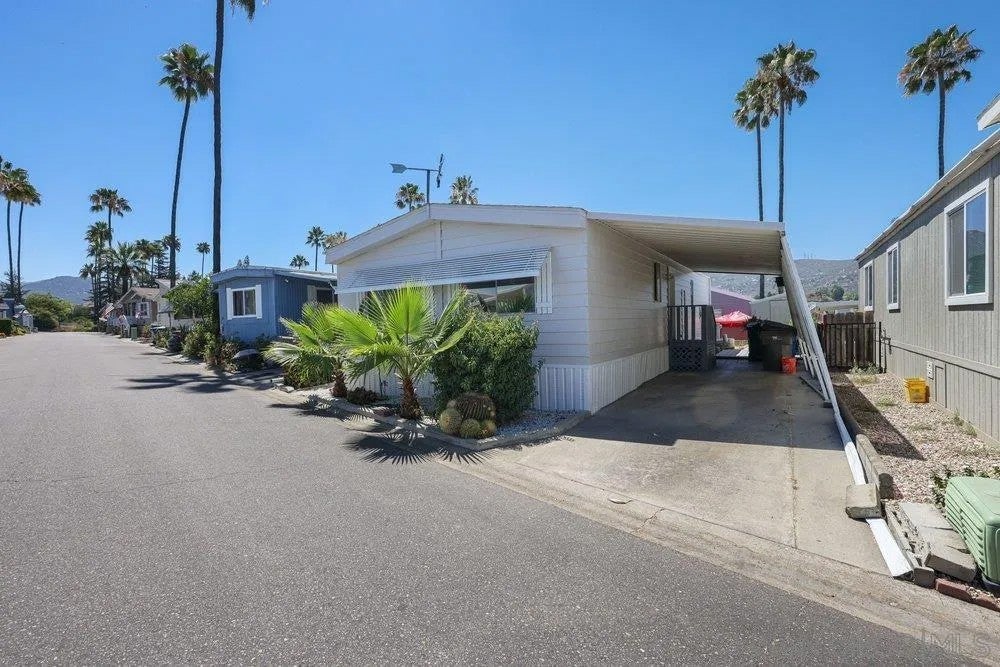 13594 Highway 8 Business 53 — photo