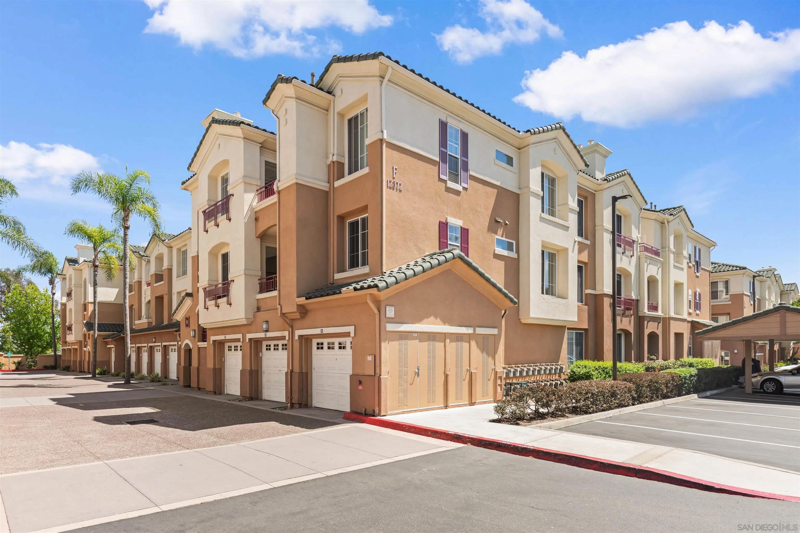 12372 Carmel Country 206 — photo