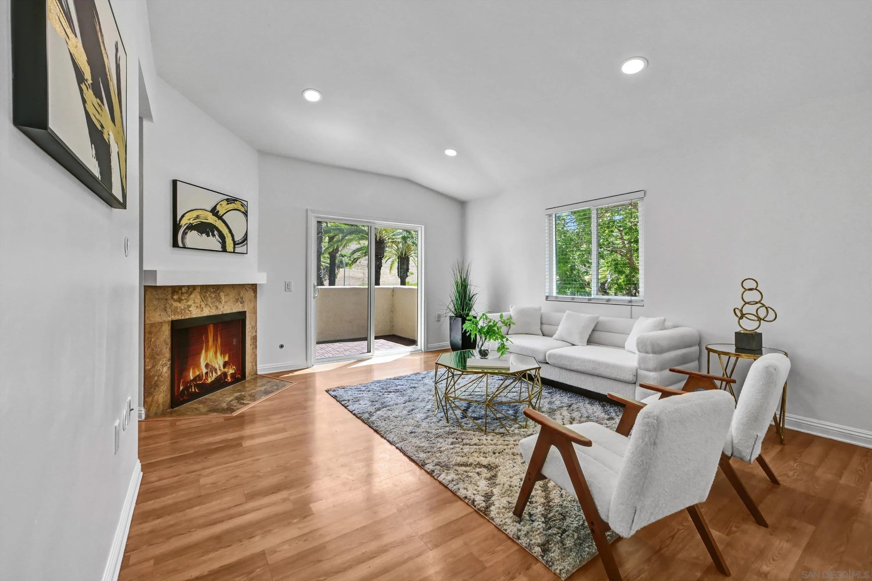 100 Sea Cliff 106 — photo