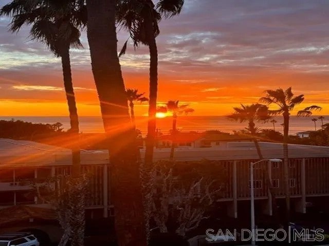 727 Sapphire Street 405 — photo