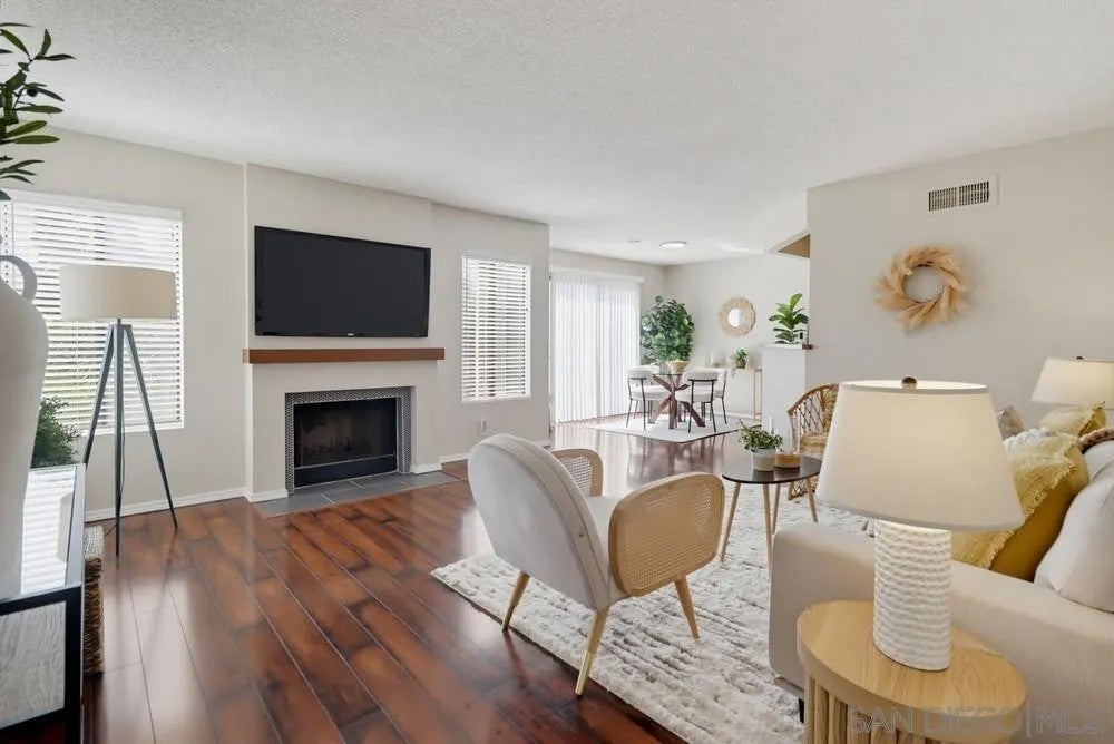 8391 Suntree Pl — photo