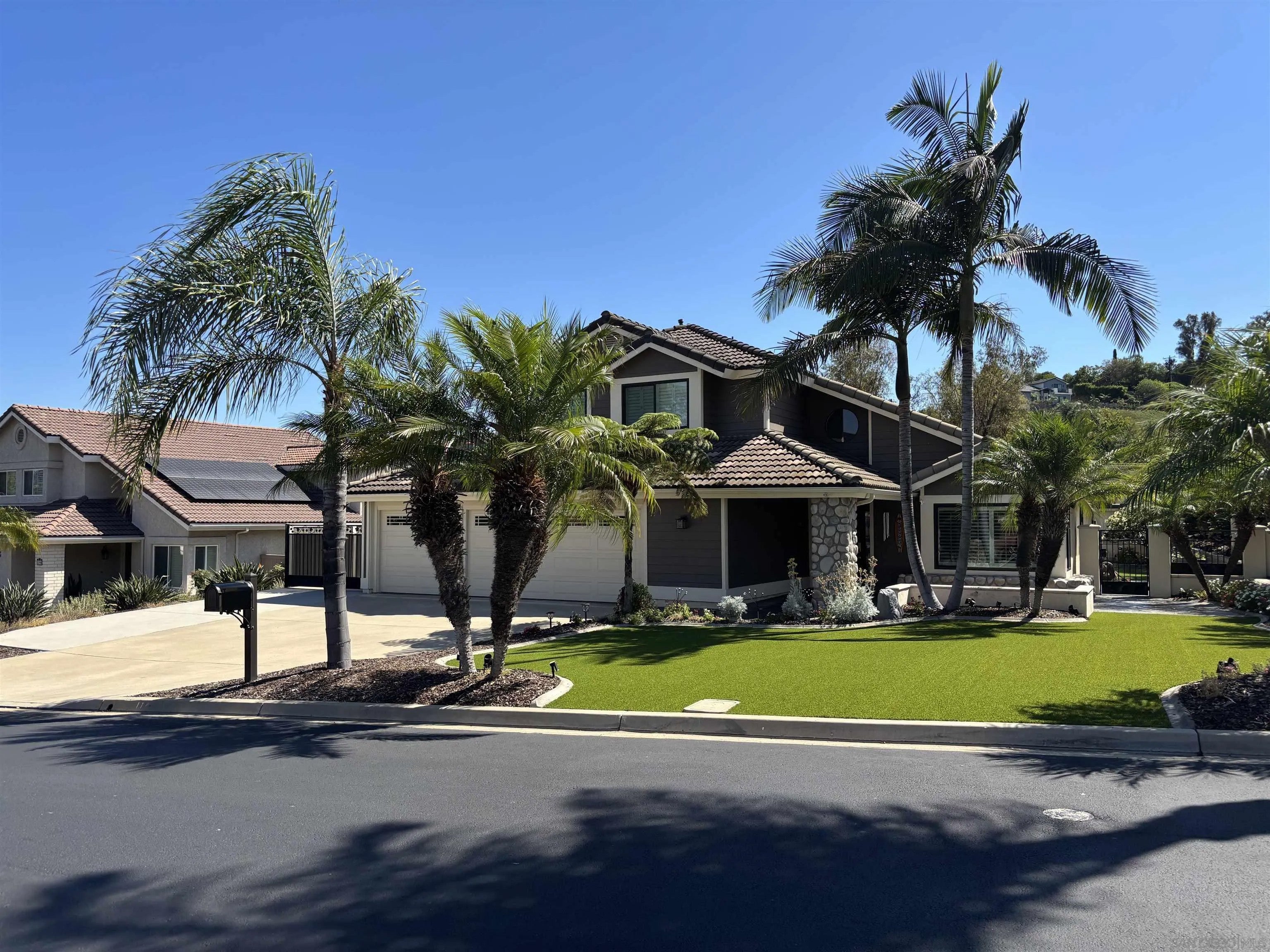 1141 Sundale Rd — photo