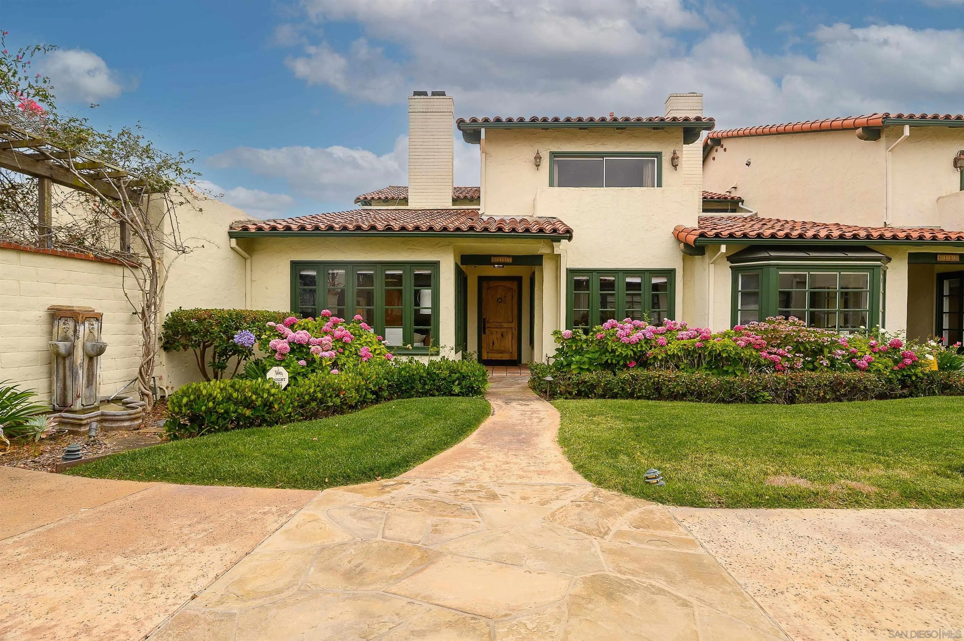6117 La Flecha — photo