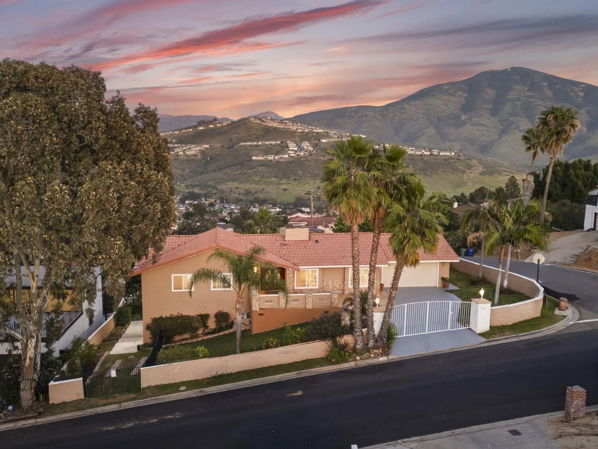 1405 Cuyamaca Ave — photo