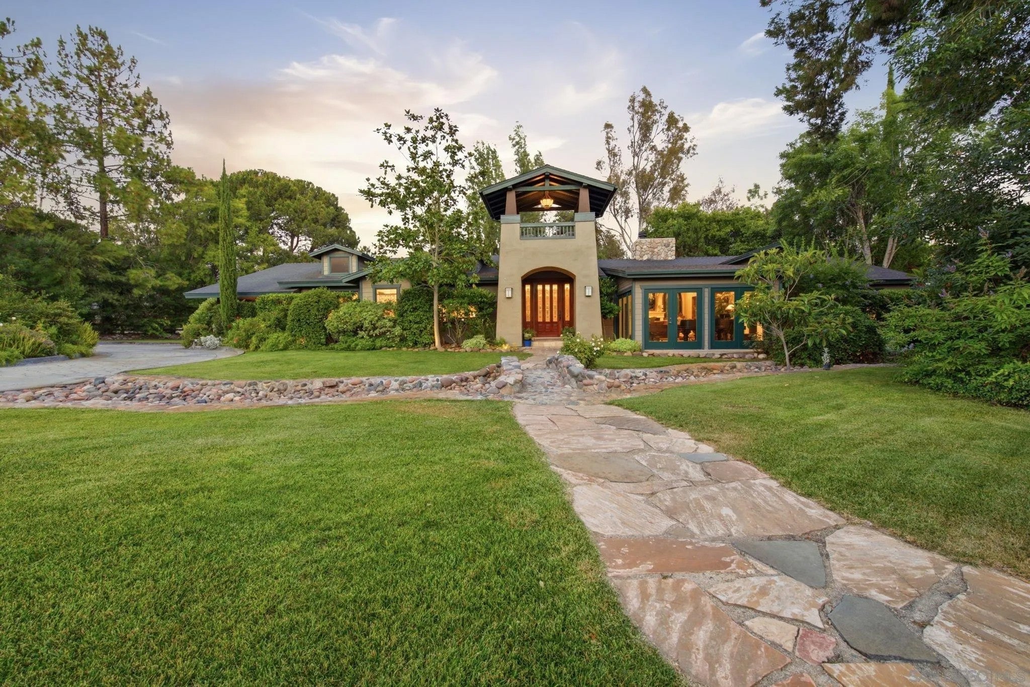 13327 Calle Colina — photo