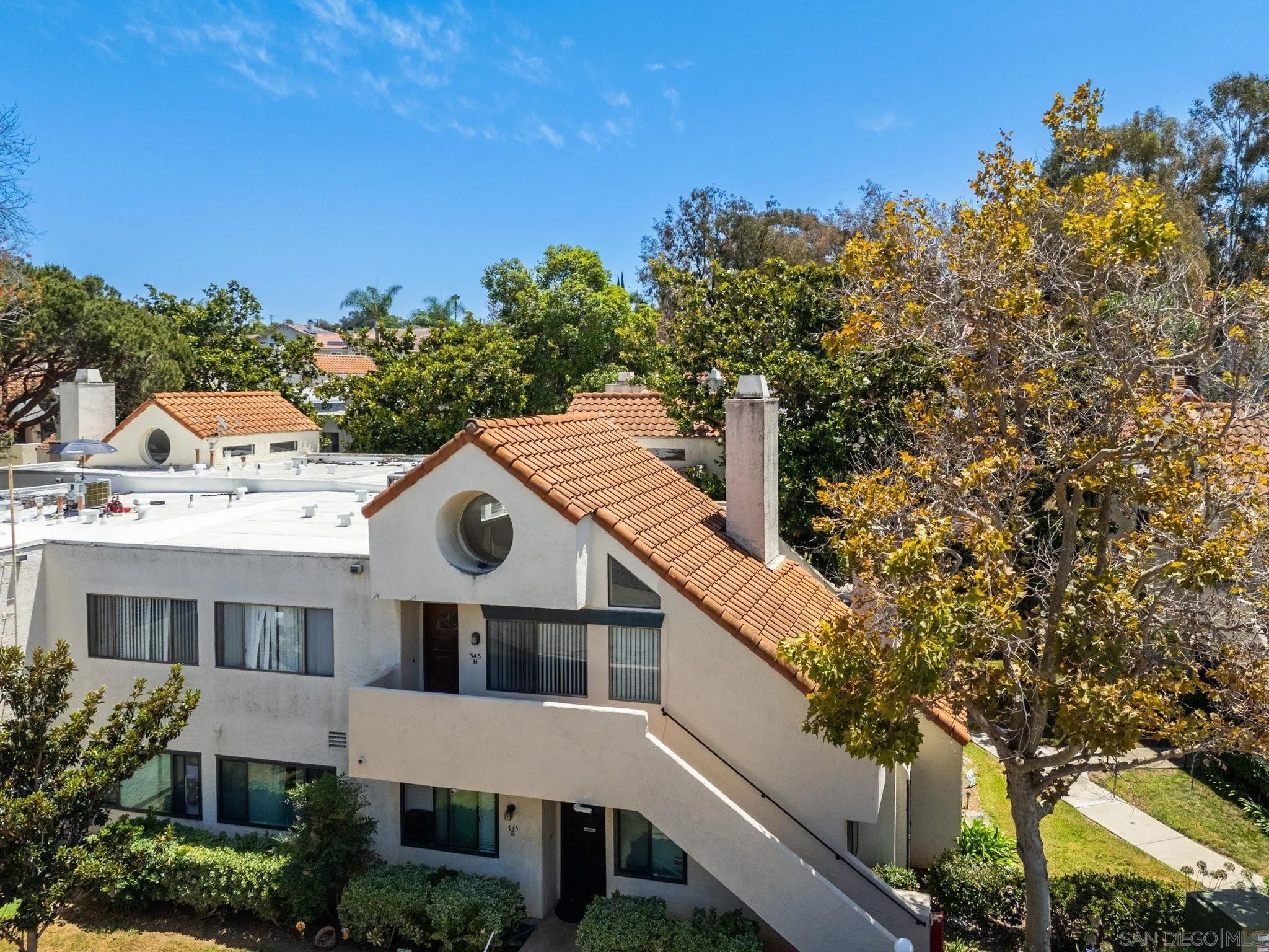 345 N Melrose Dr H — photo