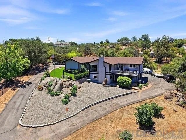 1049 Ranchito Court — photo
