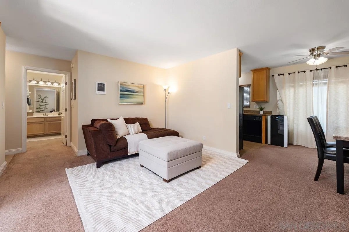 3535 Madison Ave 210 — photo