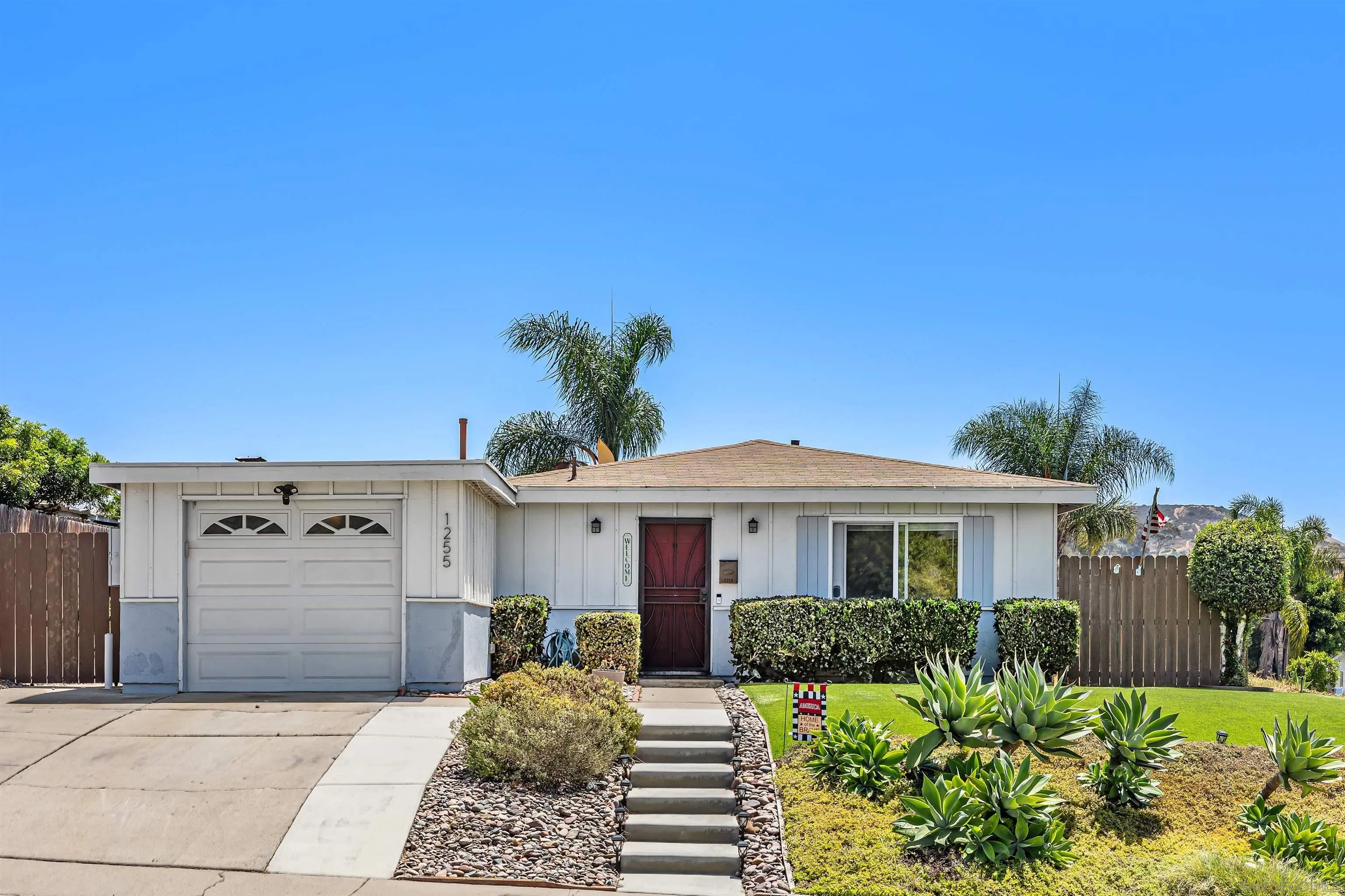 1255 Twining Ave — photo
