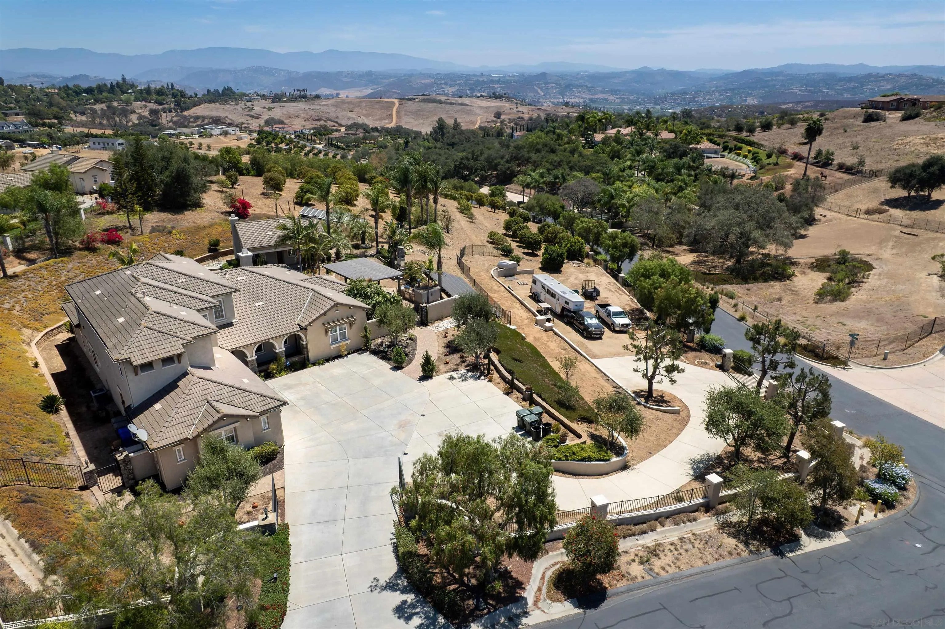 5148 Minneola Drive — photo