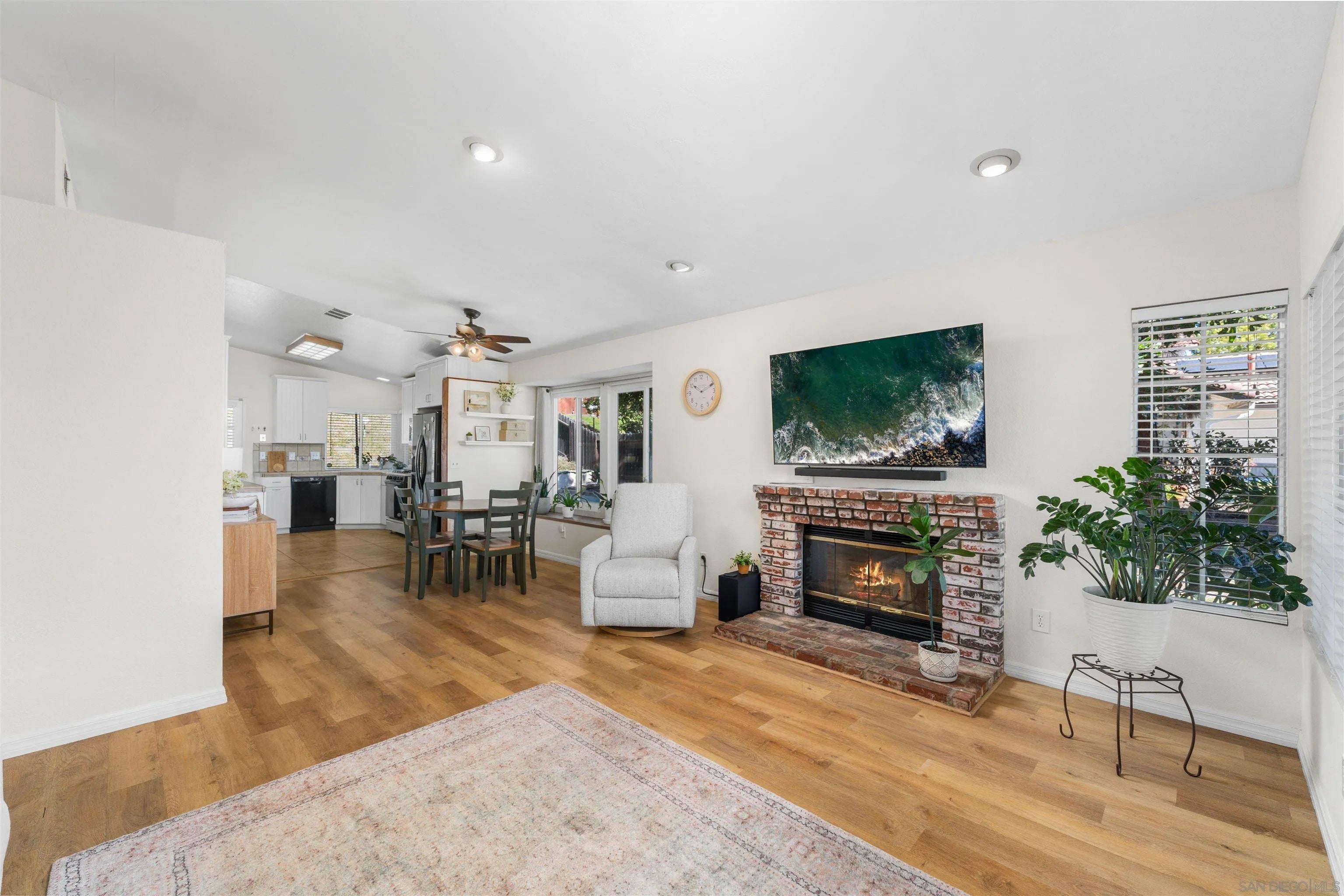 2027 Pointer Glen, Escondido, CA 92029 — photo 3