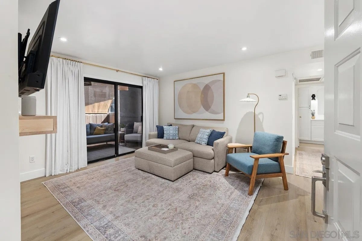 12019 Alta Carmel 279 — photo