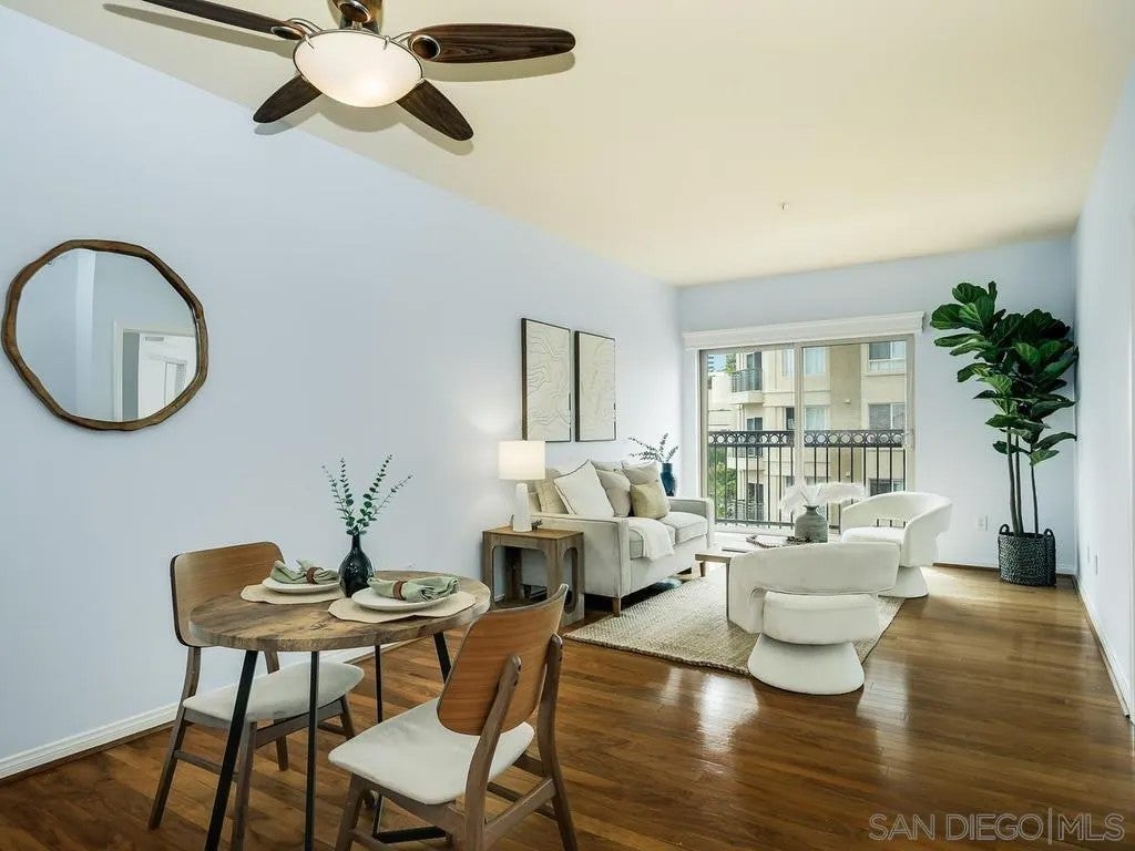 450 J St 3271 — photo
