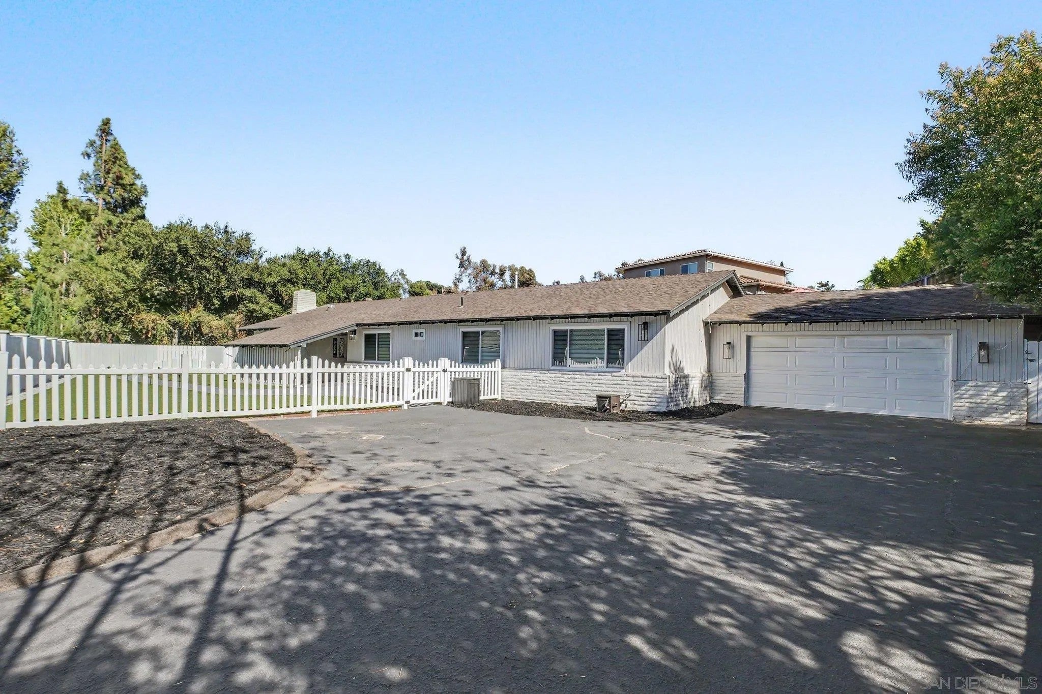 343 Horizon Hills — photo