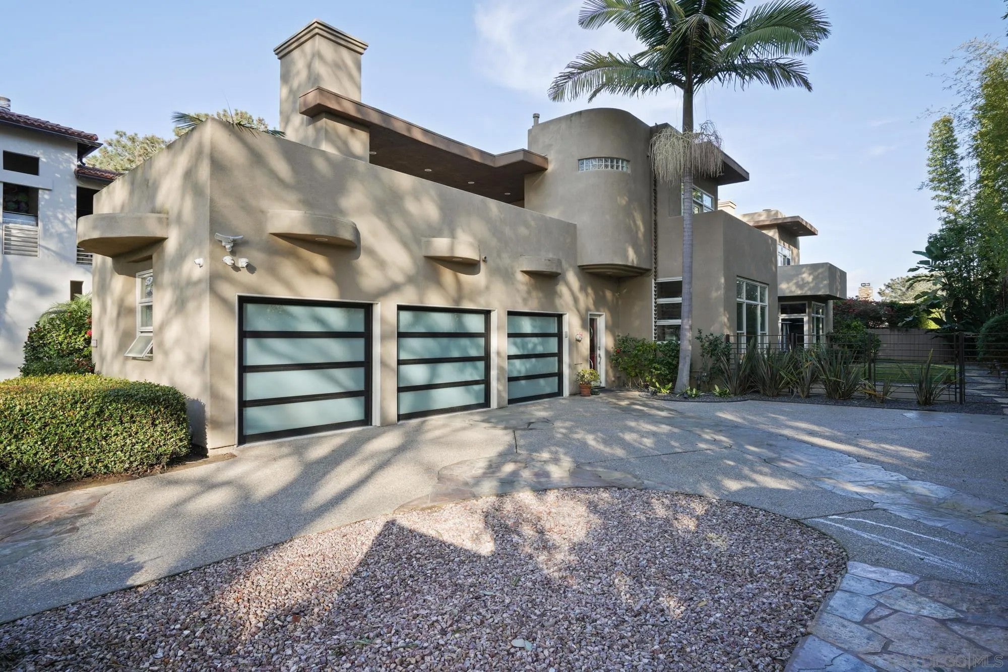 13601 Nogales Drive — photo