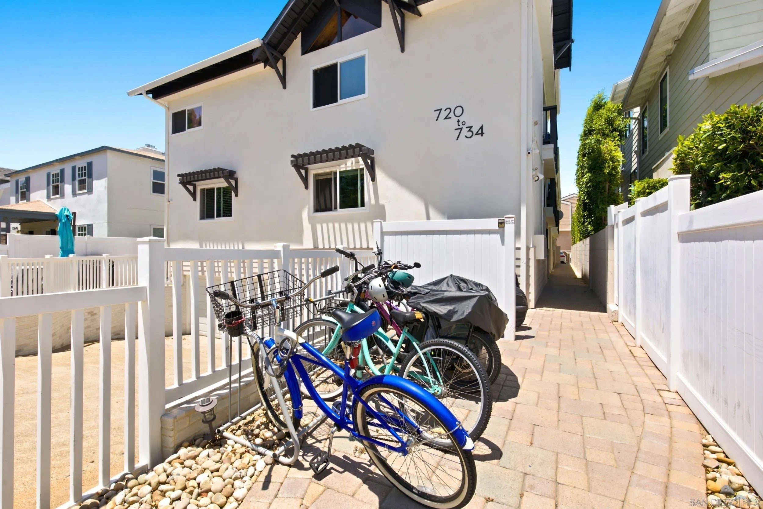 730 E Avenue, Coronado, CA 92118 — photo 2