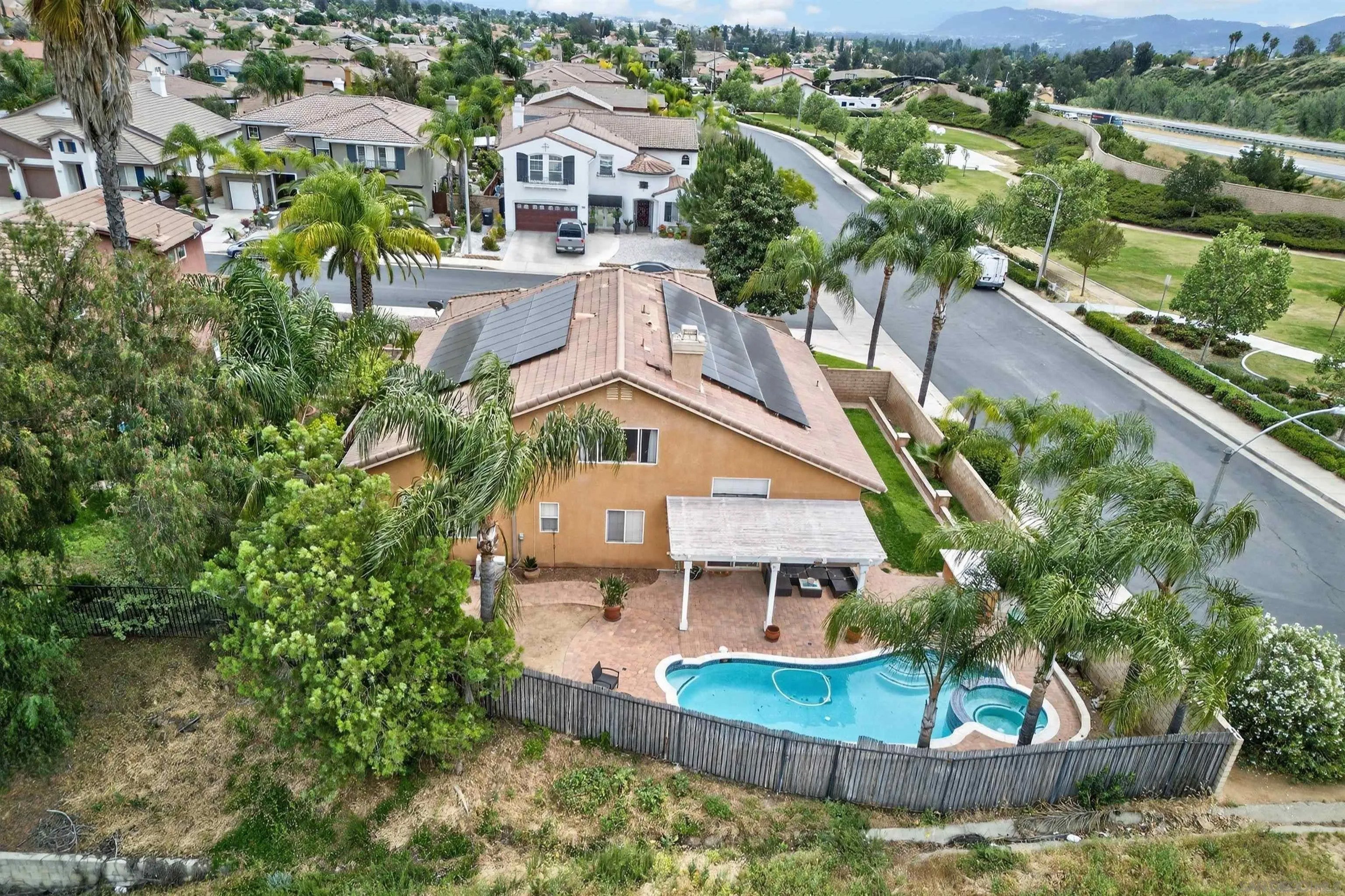 41245 Breckin — photo