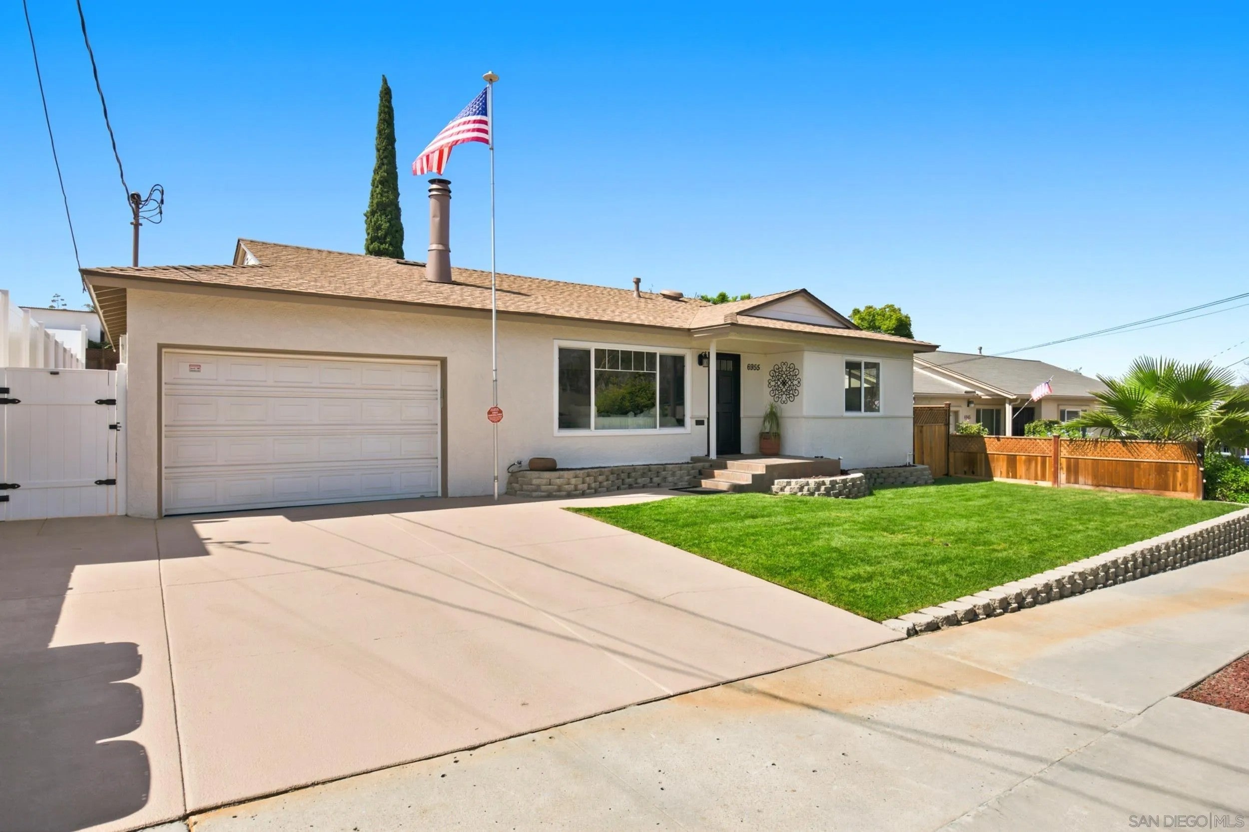 6955 Bruce Court — photo