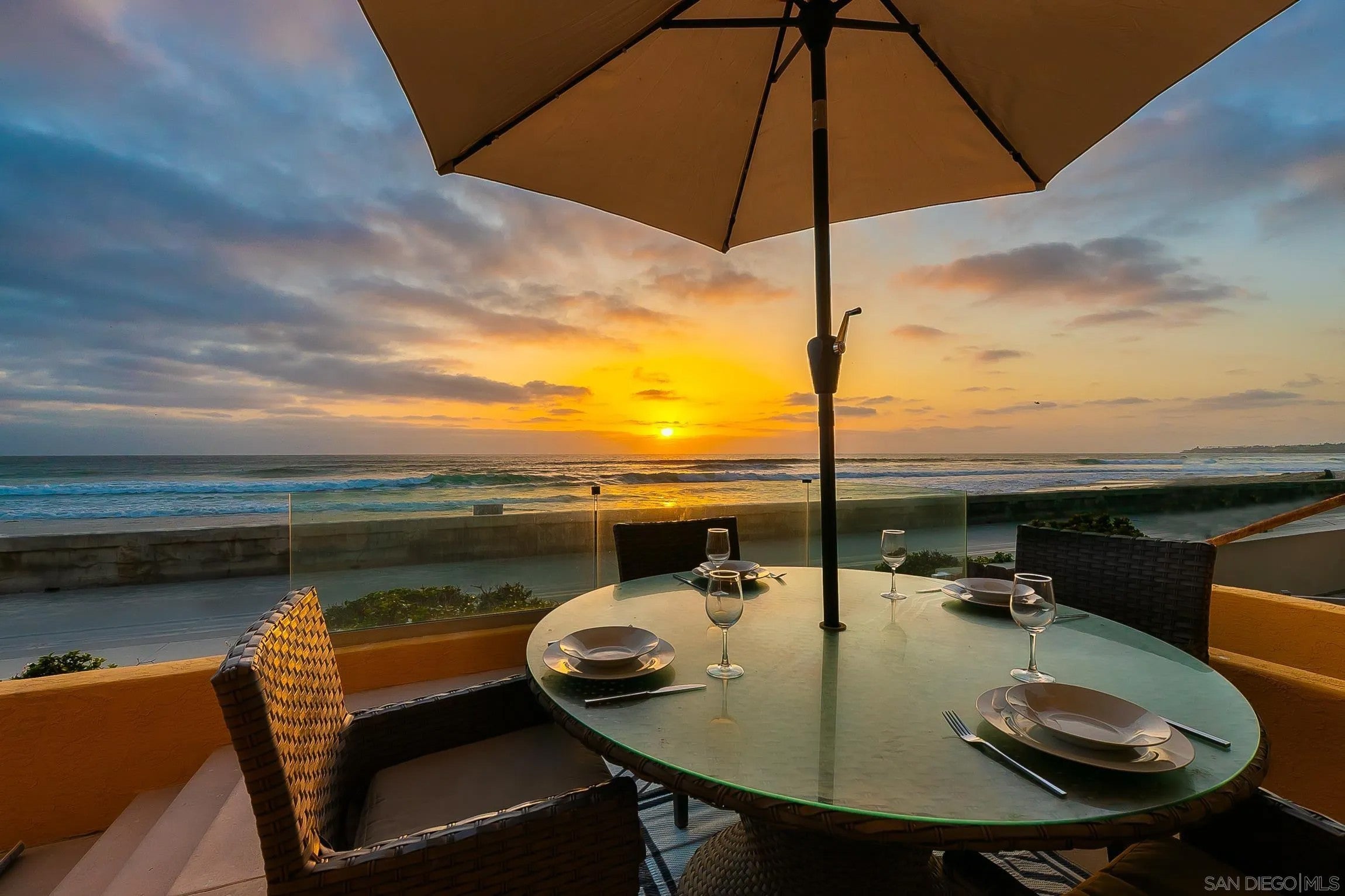 3537 Ocean Front Walk — photo