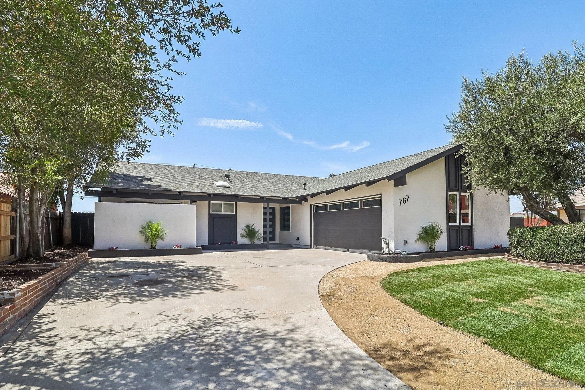 767 Jonathon Place — photo