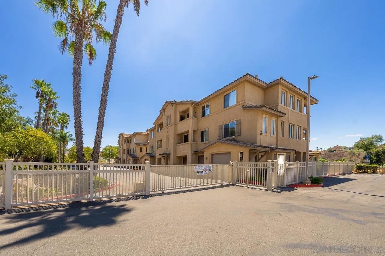 3321 Dehesa Rd 95 — photo