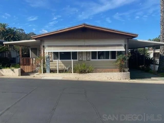 1440 S Orange Avenue South 92 — photo