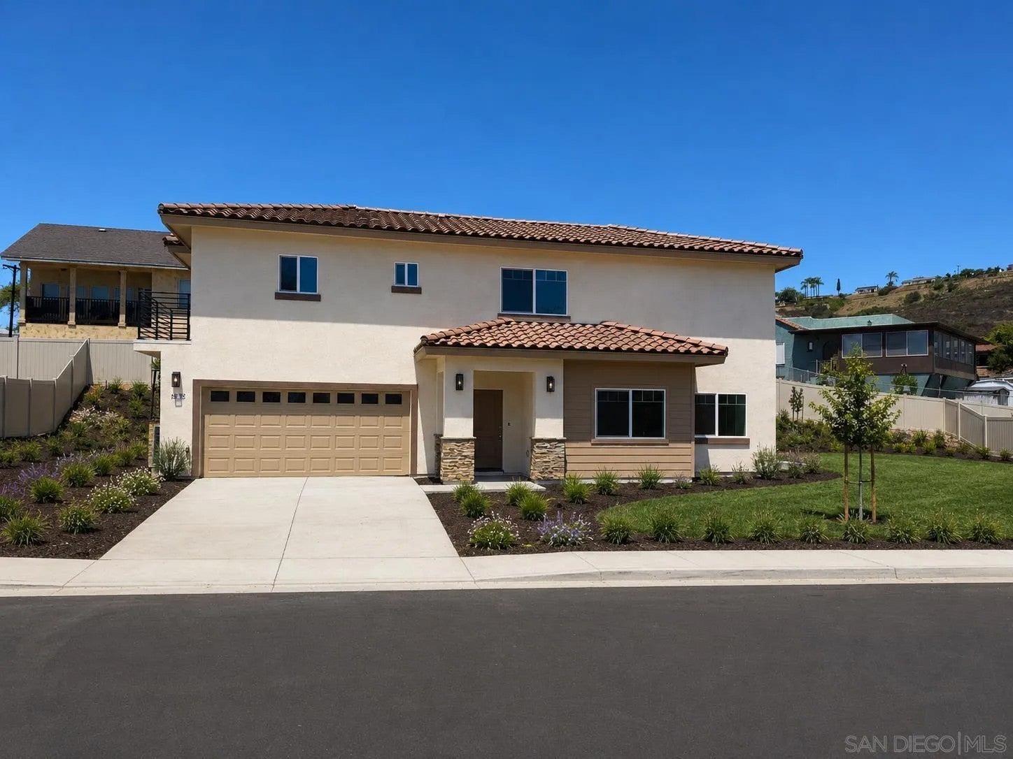 3915 Rojo Tierra Rd — photo