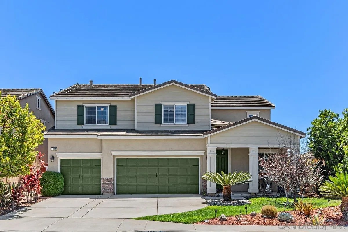 1018 Bellingham Dr — photo