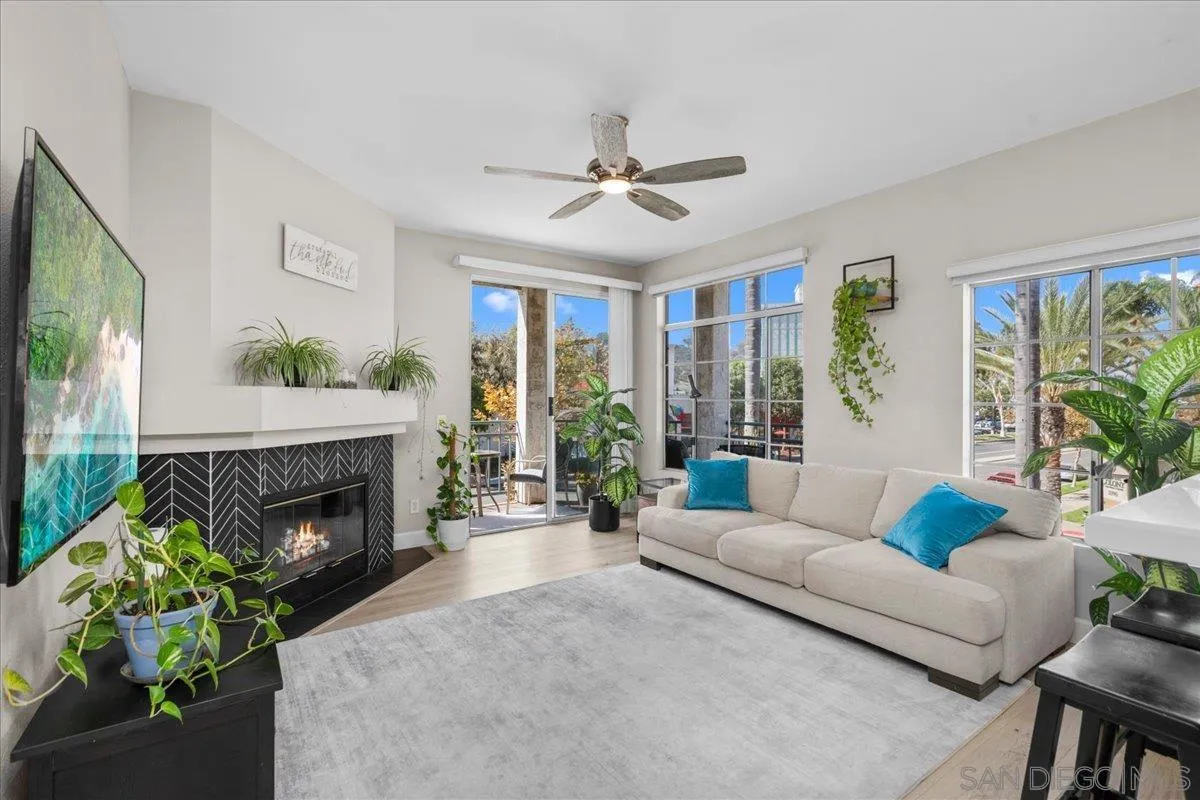 2150 Camino De La Reina Unit 4204 — photo