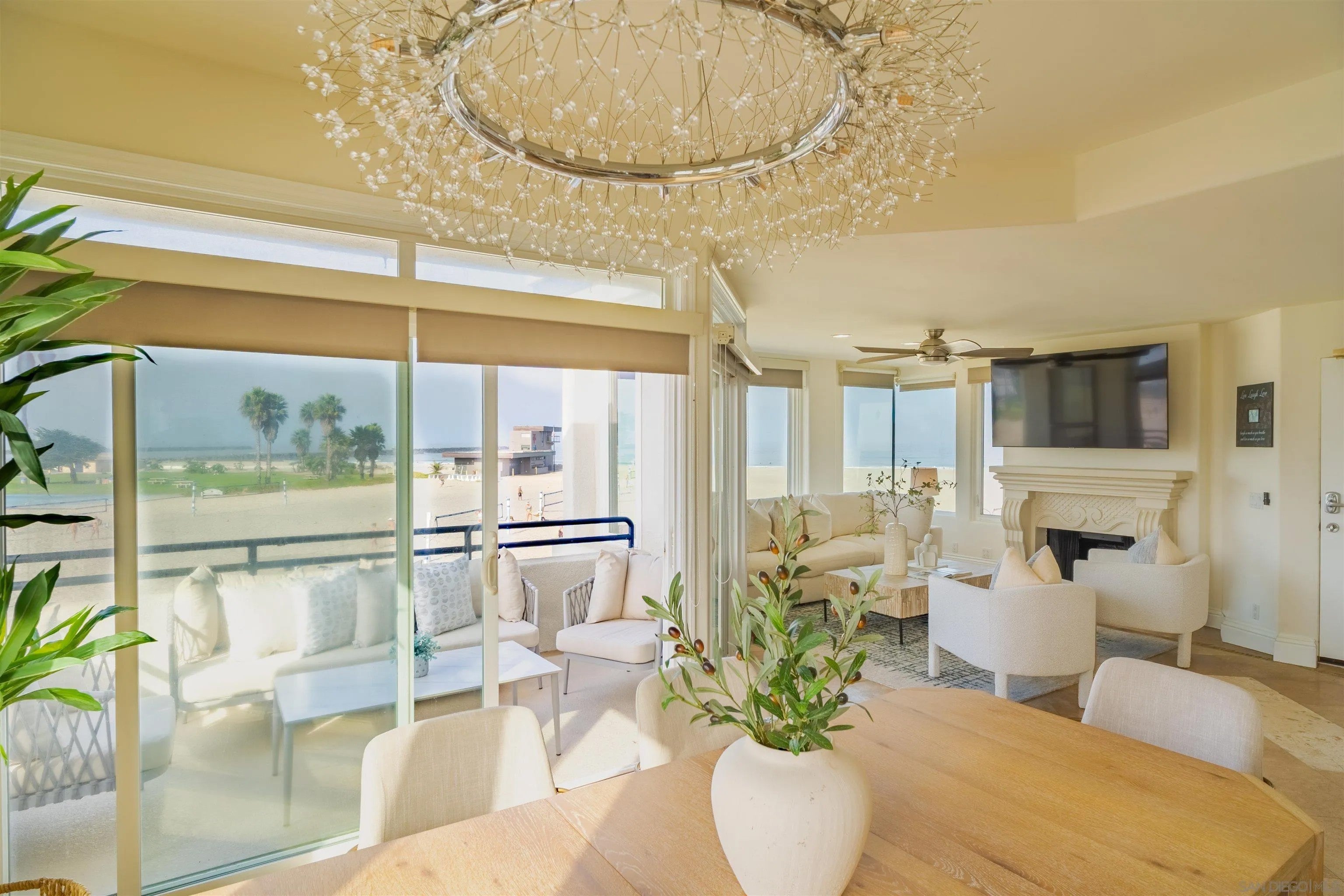2689 Ocean Front Walk — photo