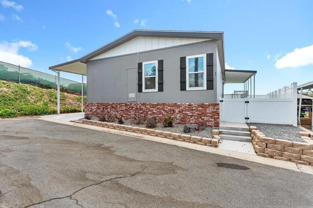 9395 Harritt Rd. #75 — photo
