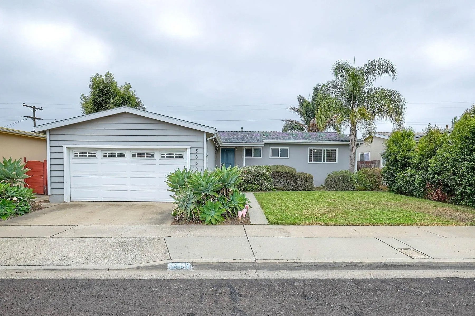 5060 Cole — photo