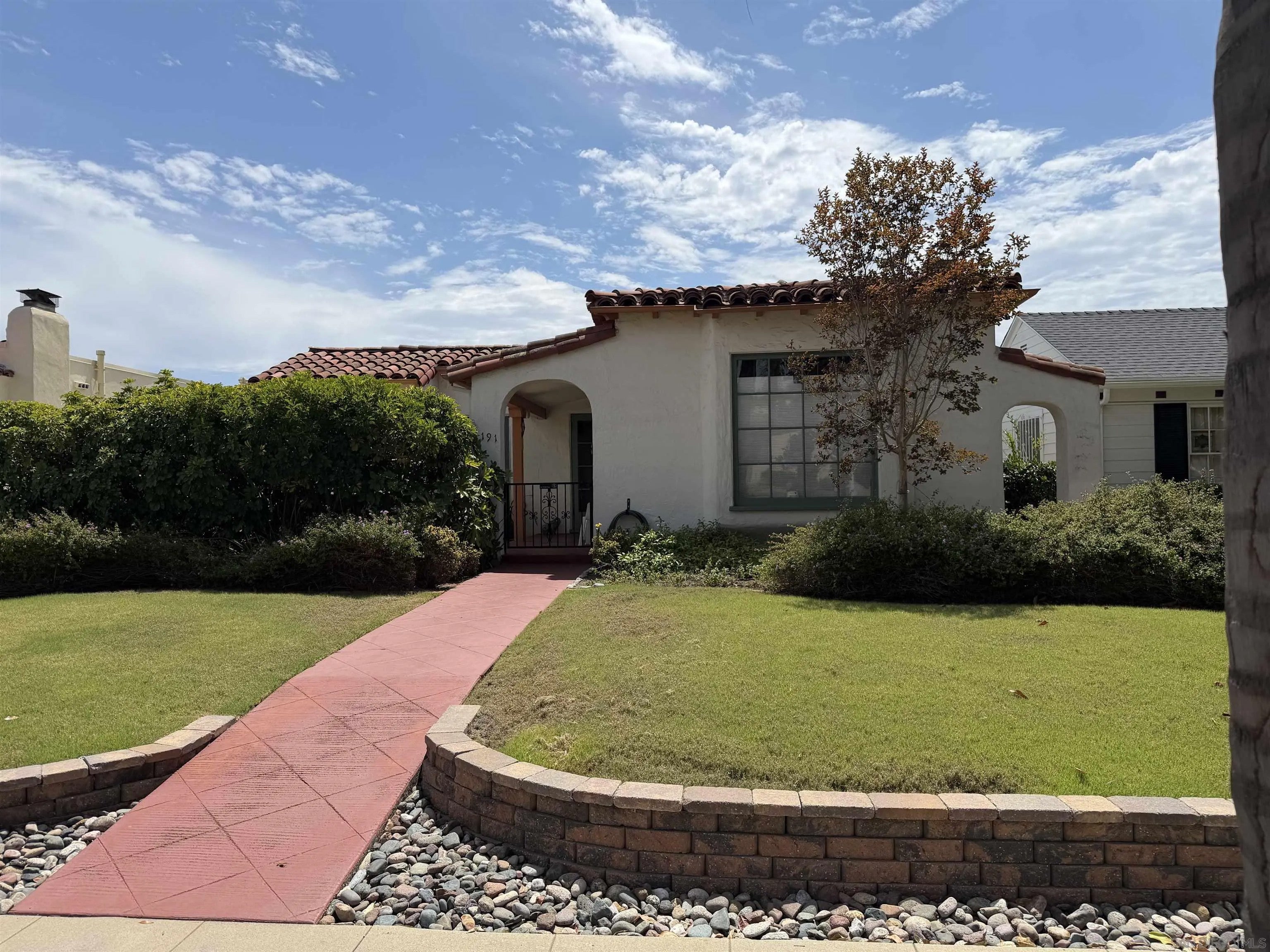 4191 Hilldale Road — photo