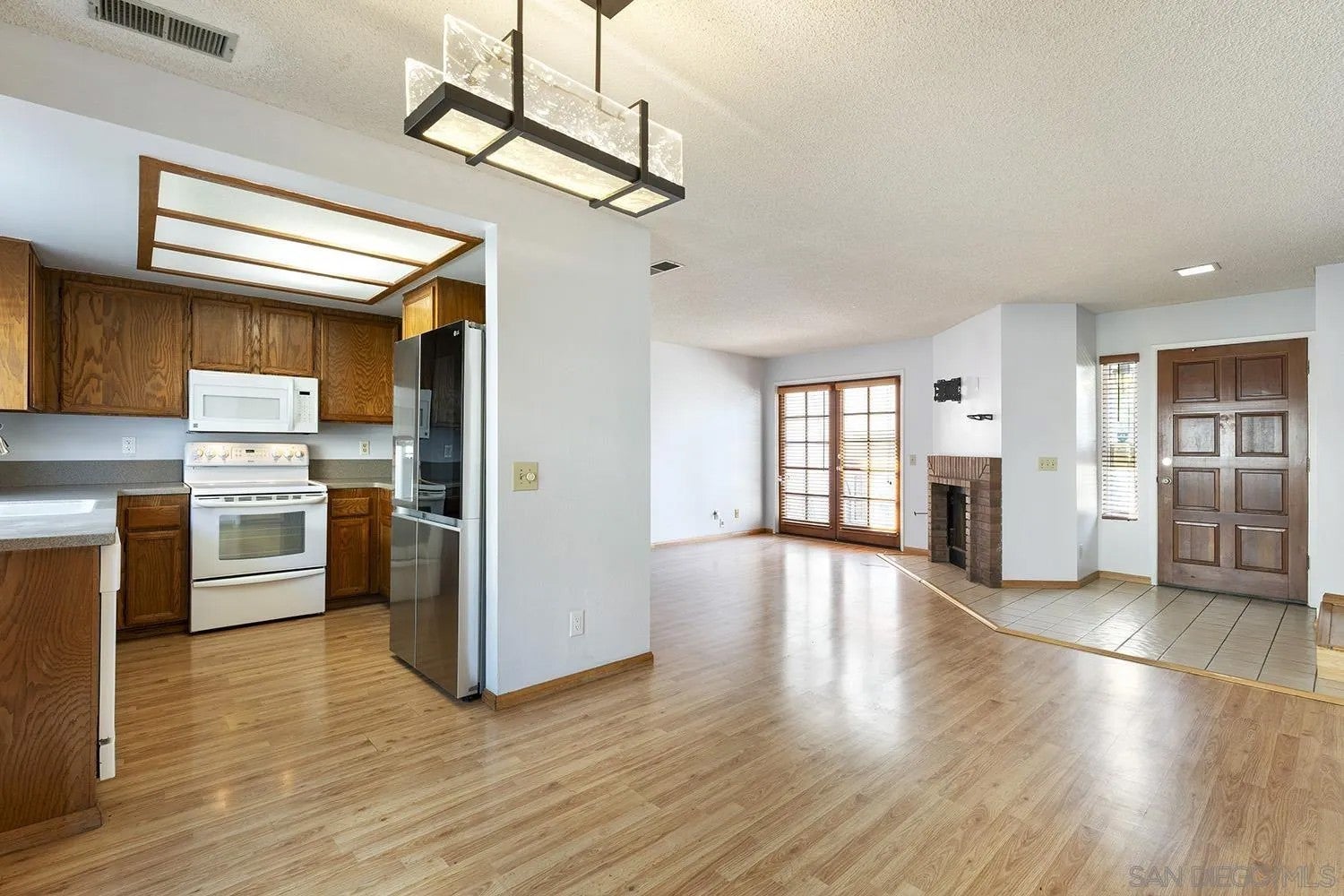 1415 Summit Drive — photo