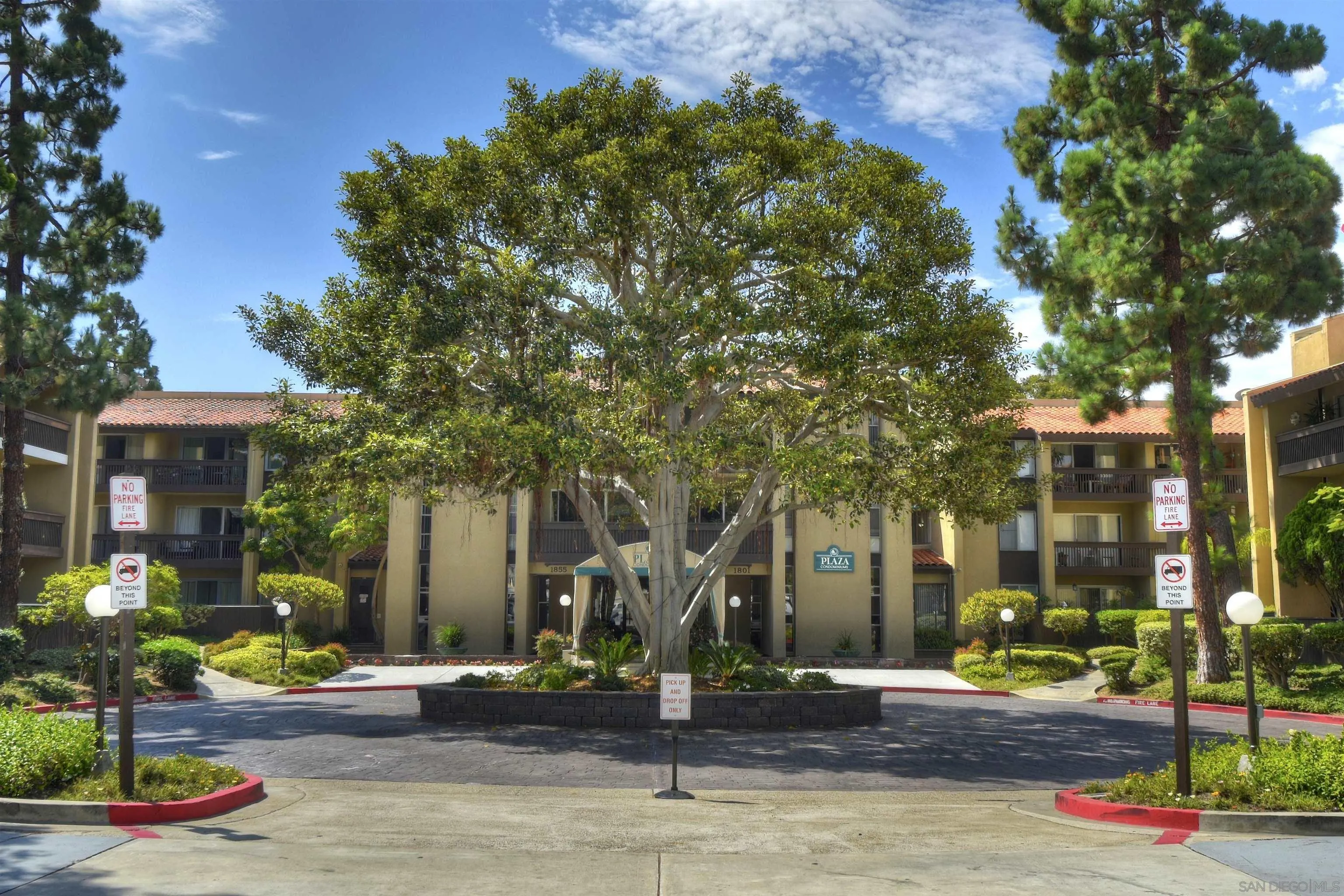 1775 Diamond Street Unit 221 — photo
