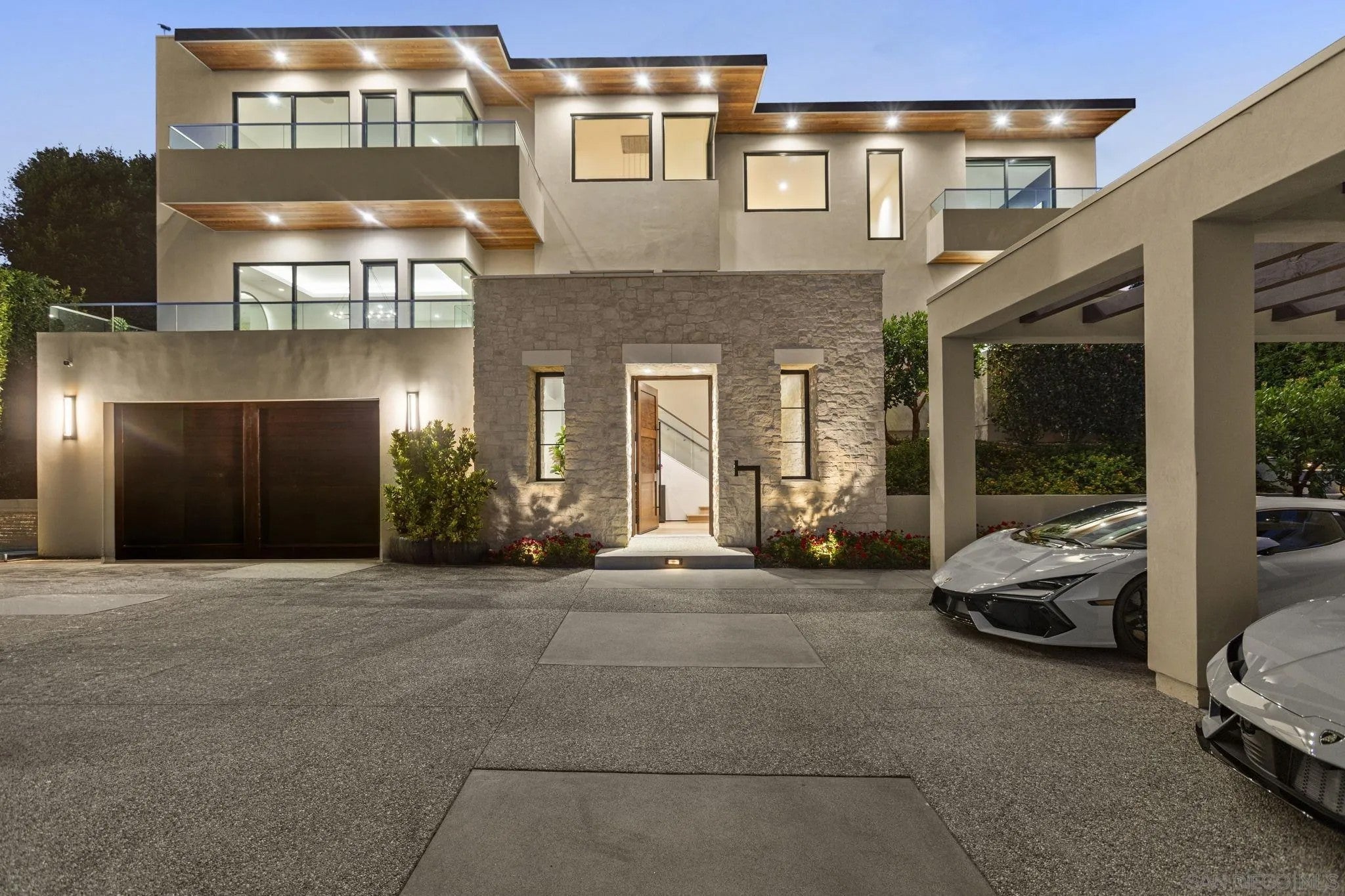 6349 Castejon — photo