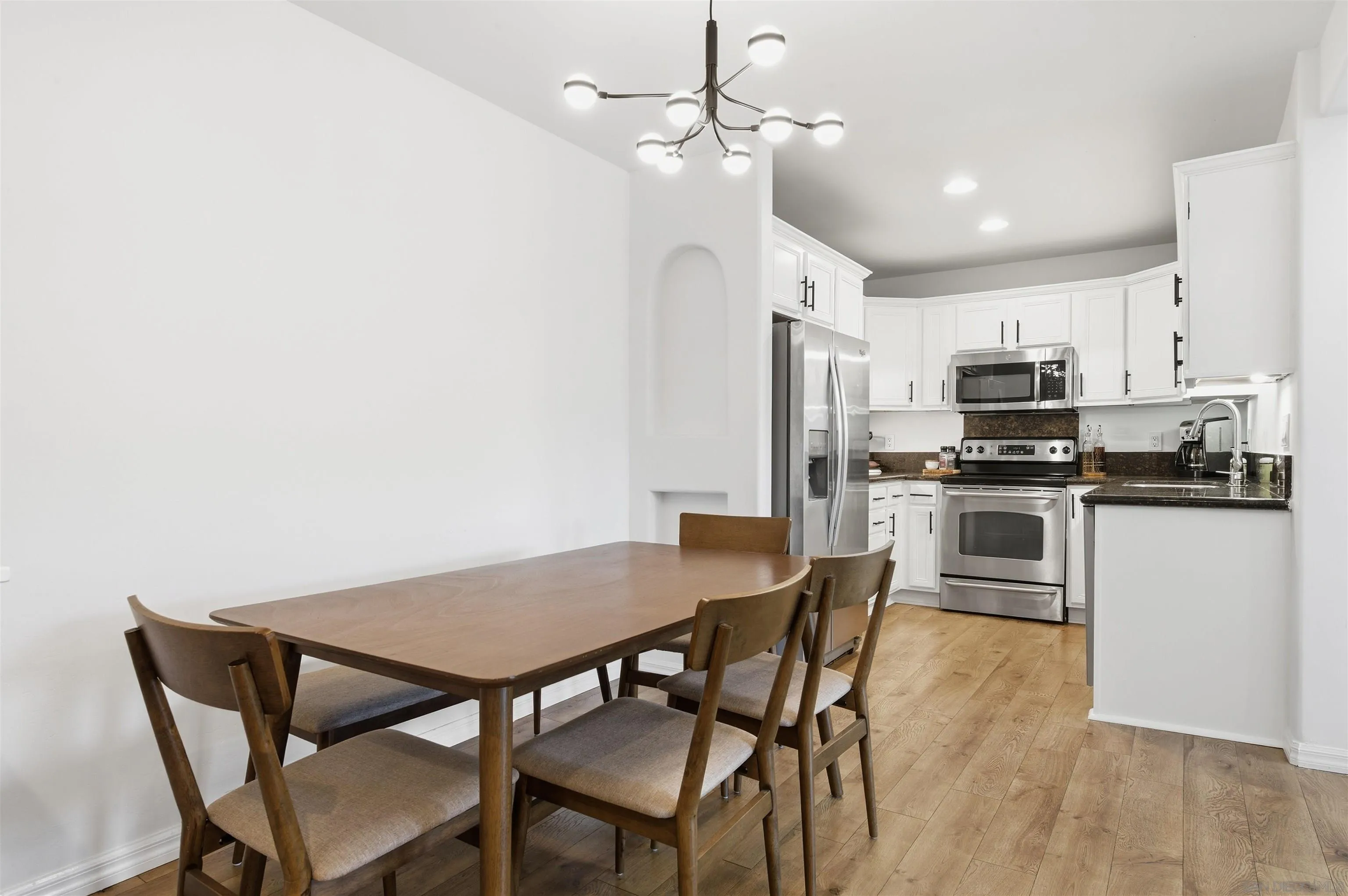 5055 Collwood Unit 320 — photo