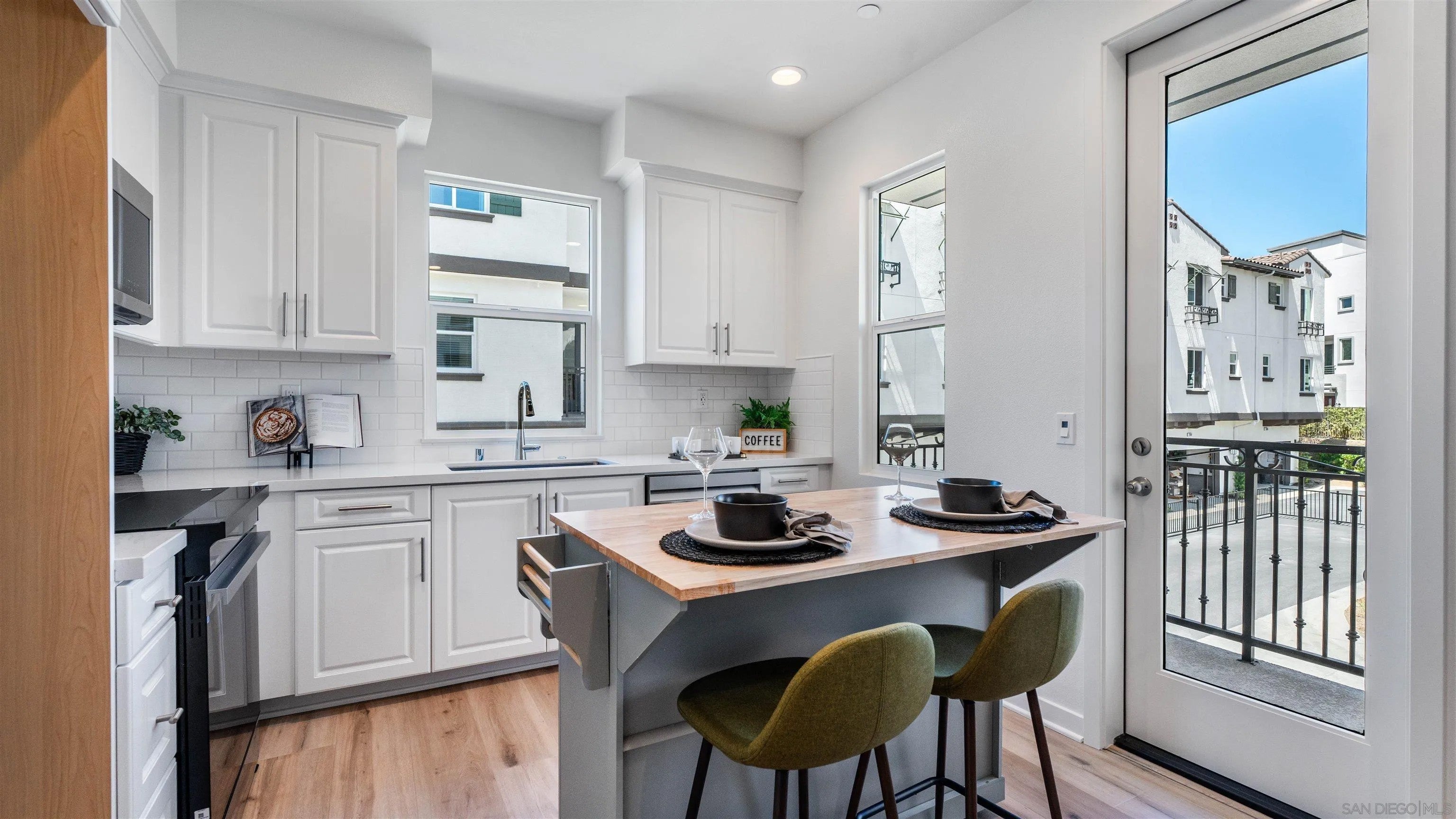 329 Ocotillo Gl — photo