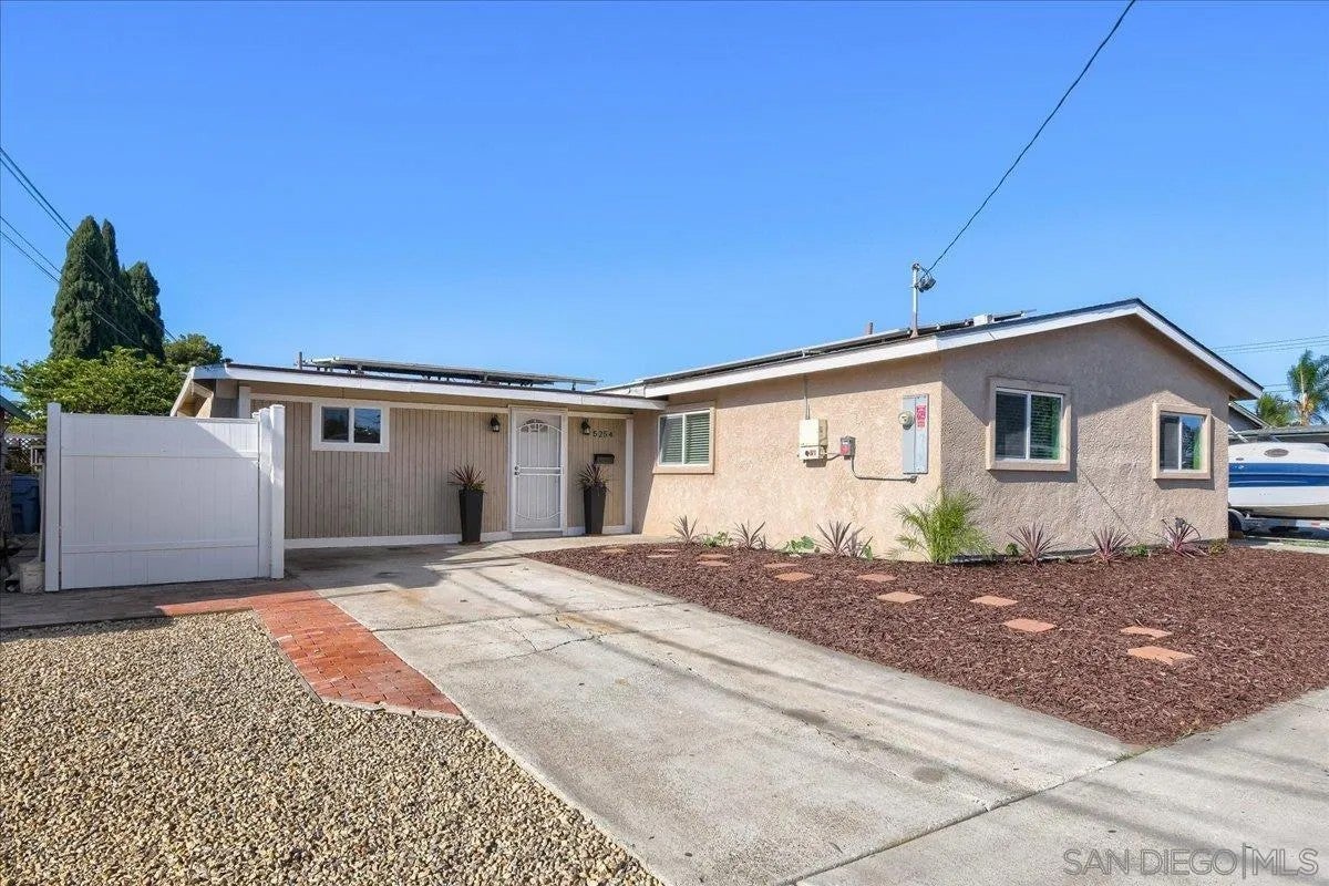 5254 Dante Street — photo